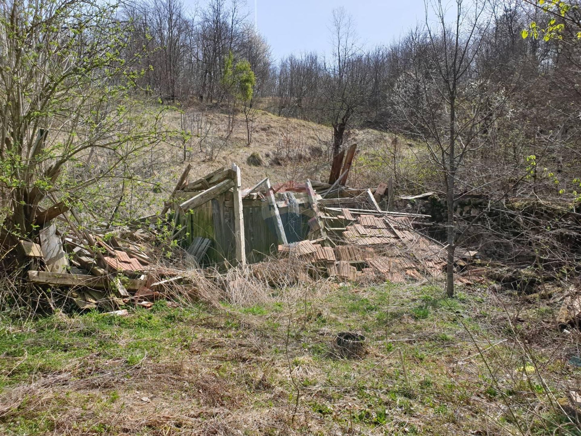 Land in Ogulin, Karlovacka Zupanija 12036301