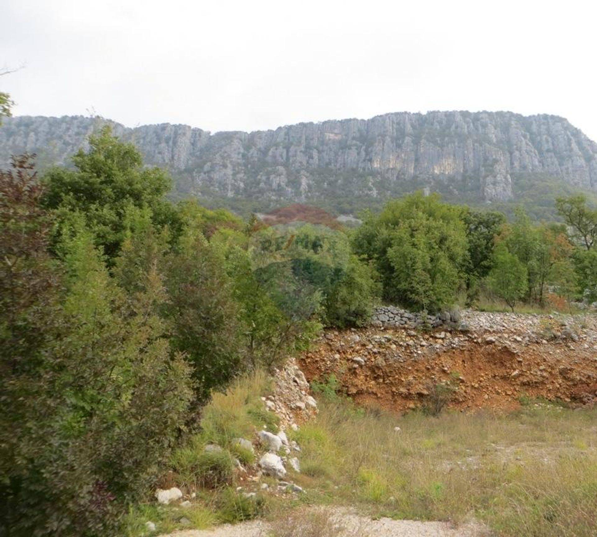 土地 在 Bribir, Primorsko-goranska županija 12037249