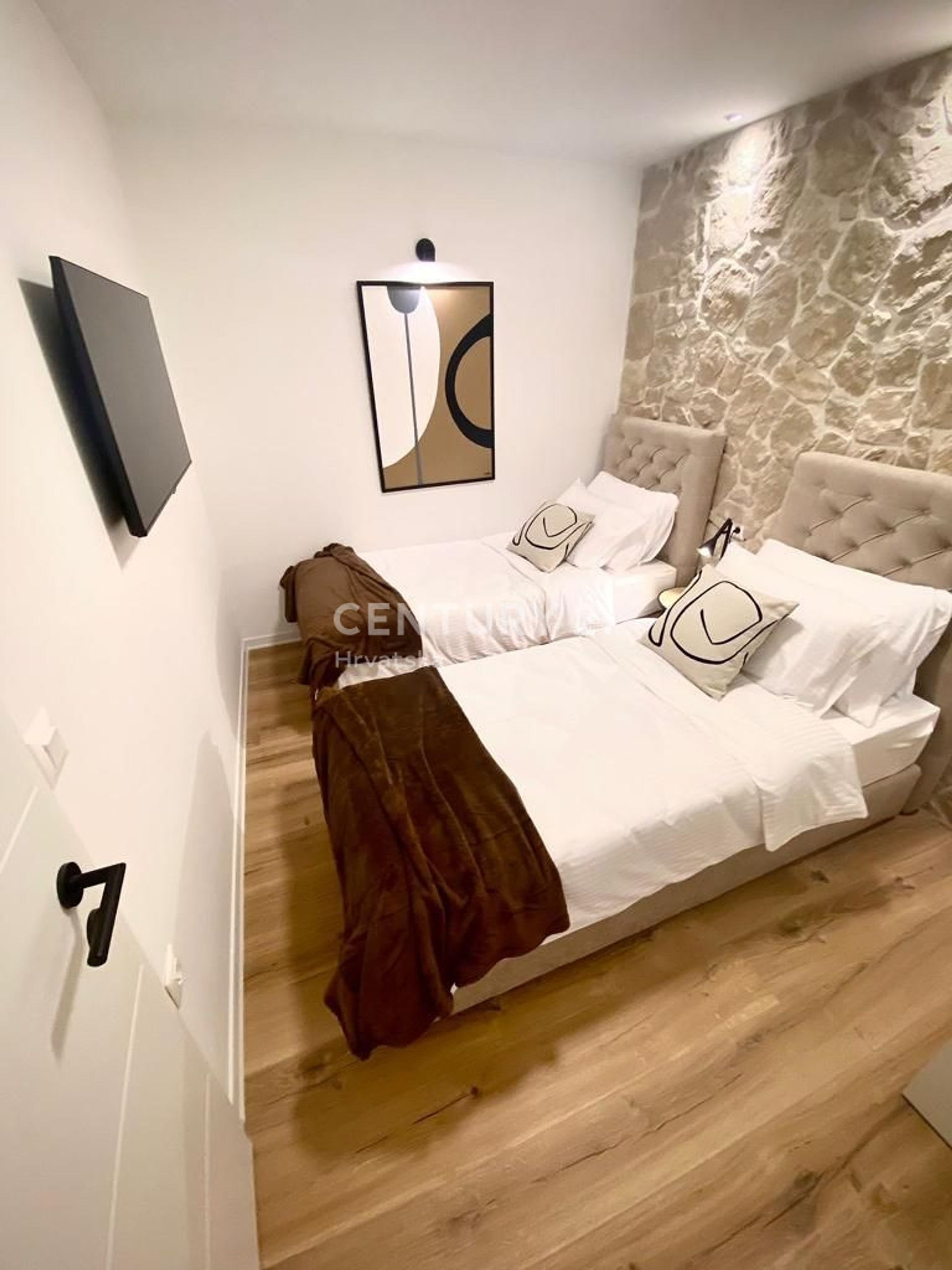 Condominium dans Rovinj, Istria County 12037974