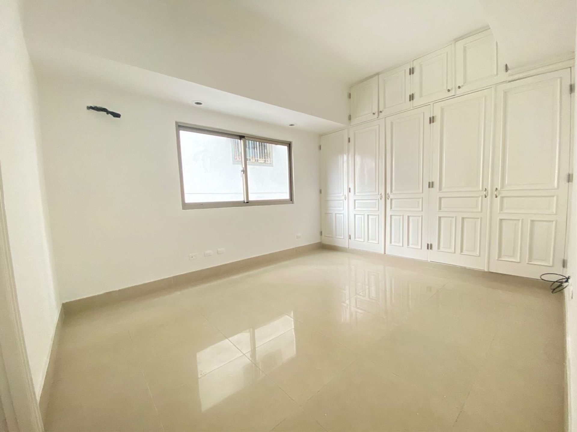 Condominium dans Santo Domingo, Distrito Nacional 12039452