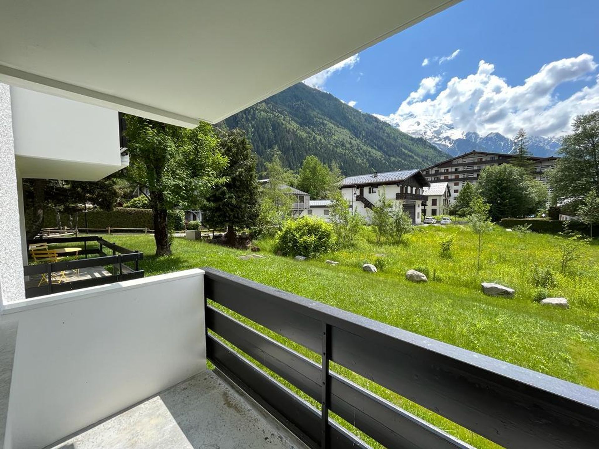 Condominio nel Chamonix-Mont-Blanc, Auvergne-Rhône-Alpes 12040814