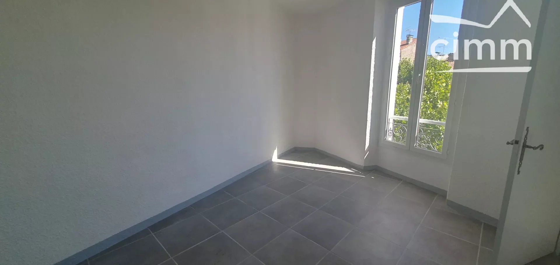 Condominium dans Oraison, Provence-Alpes-Cote d'Azur 12040916