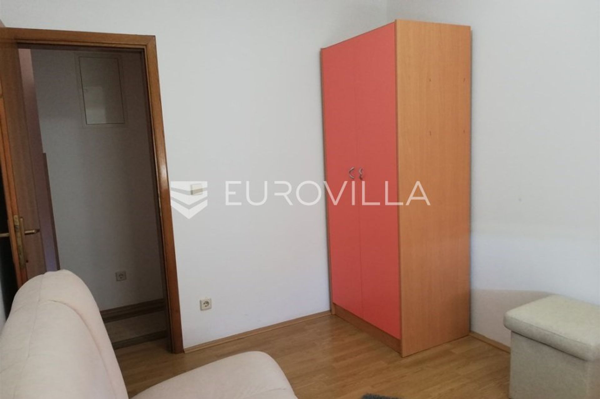 Condominio en Pula, Istarska županija 12041083