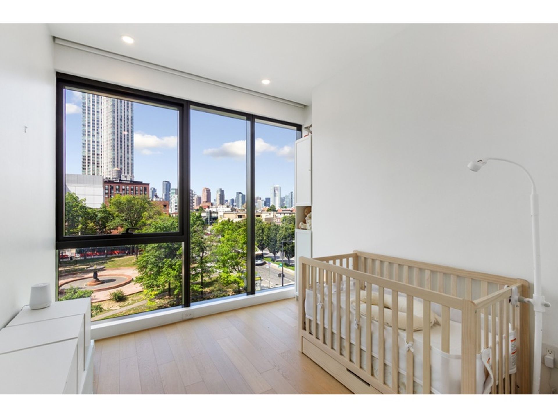 Condominium in Manhattan, New York 12041278