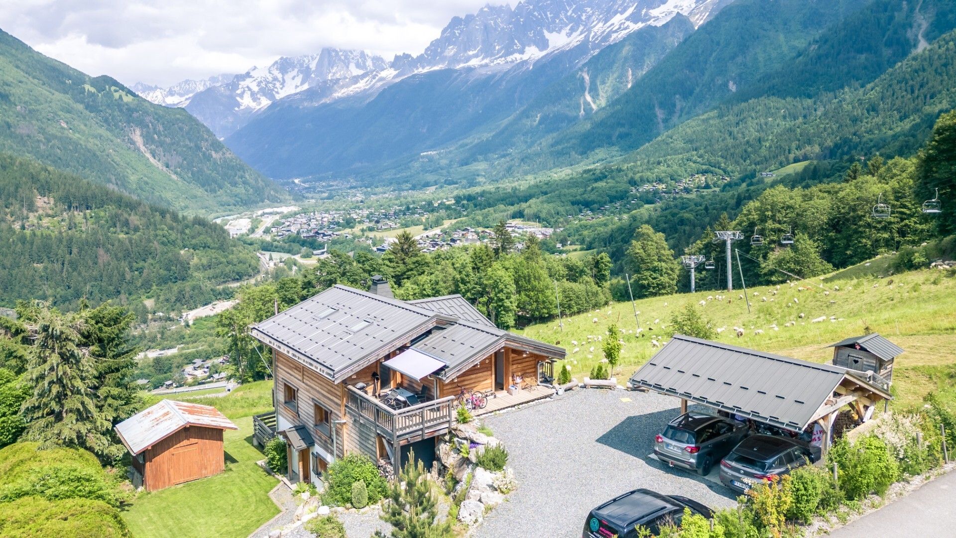 Hus i Les Houches, Auvergne-Rhône-Alpes 12042413