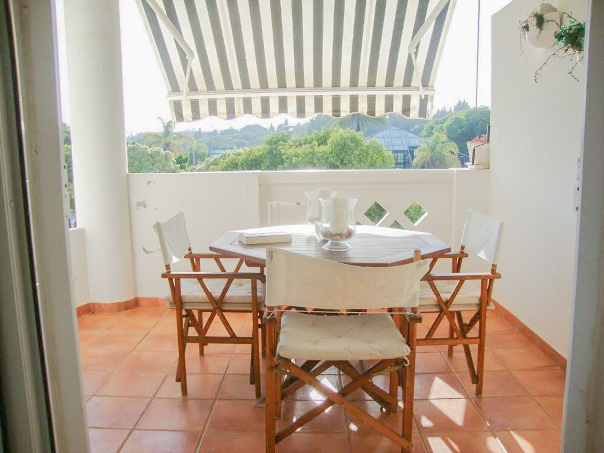 Condominium in Marbella, Andalusië 12042662