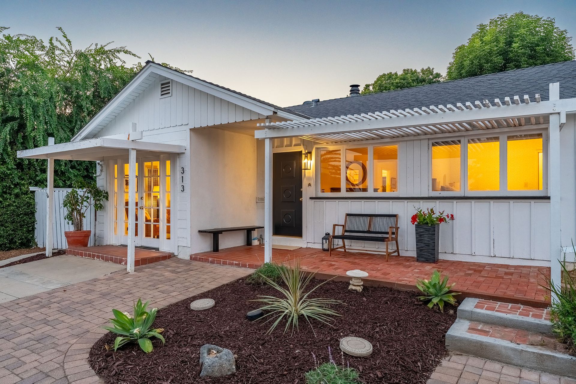 Huis in Santa Barbara, 313 Vista De La Cumbre 12043353