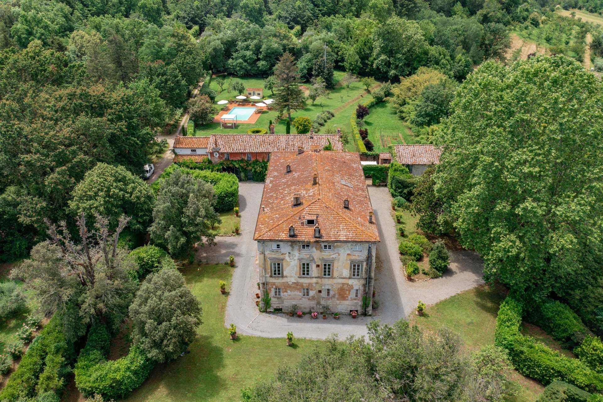 بيت في Lucca, Tuscany 12046396