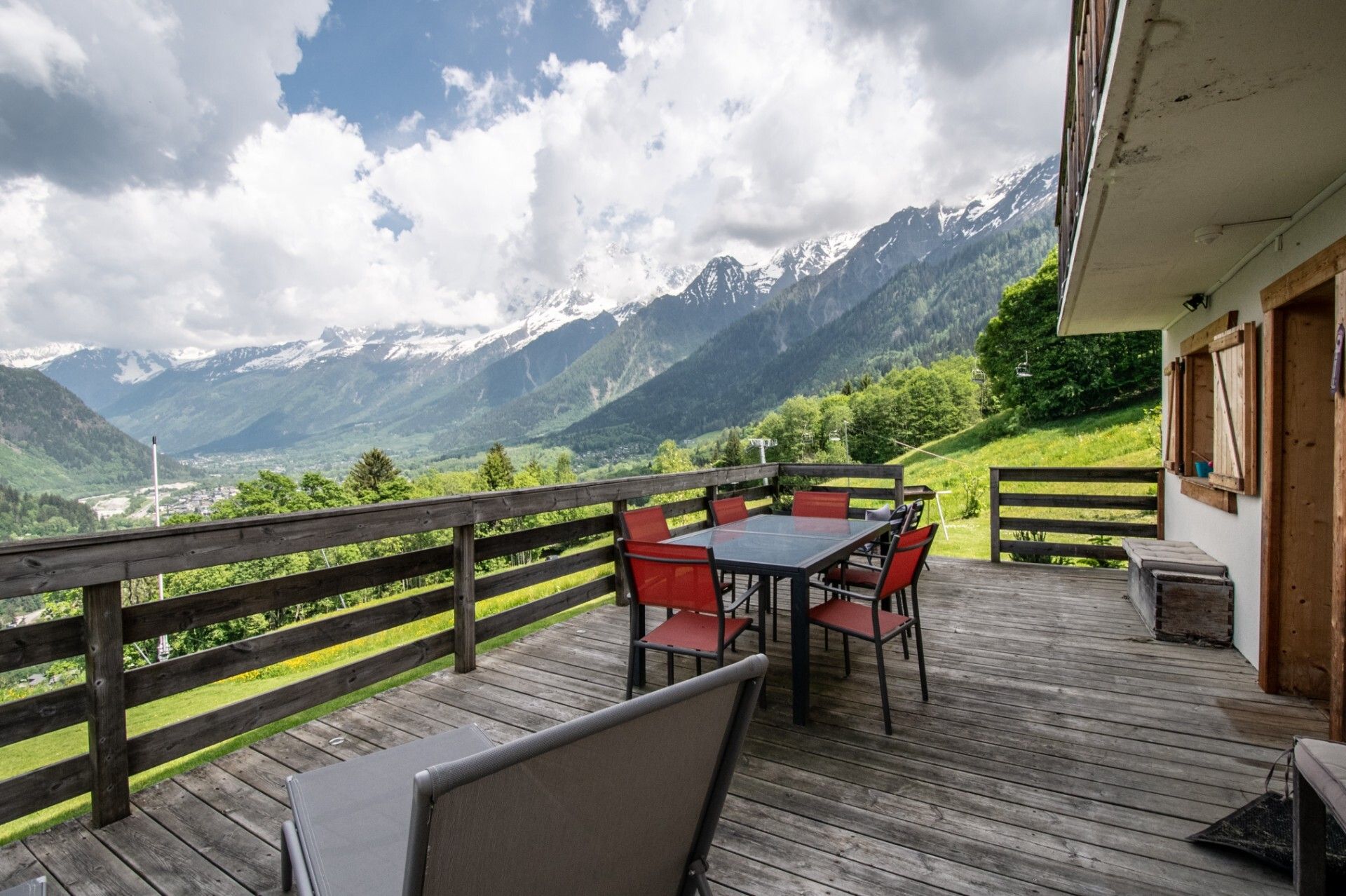 Будинок в Les Houches, Auvergne-Rhône-Alpes 12046490