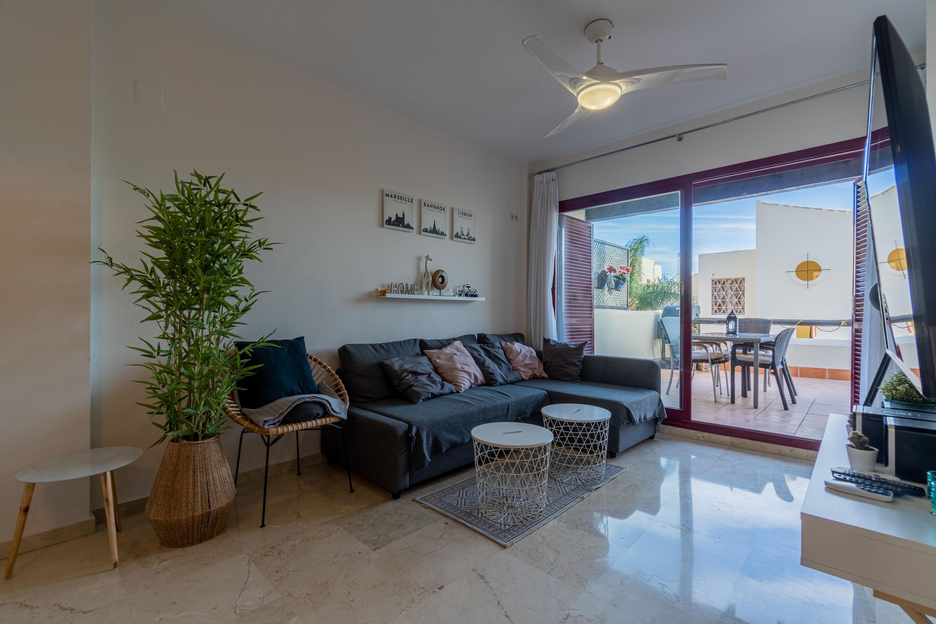 Condominio en Casares, Andalusia 12047009