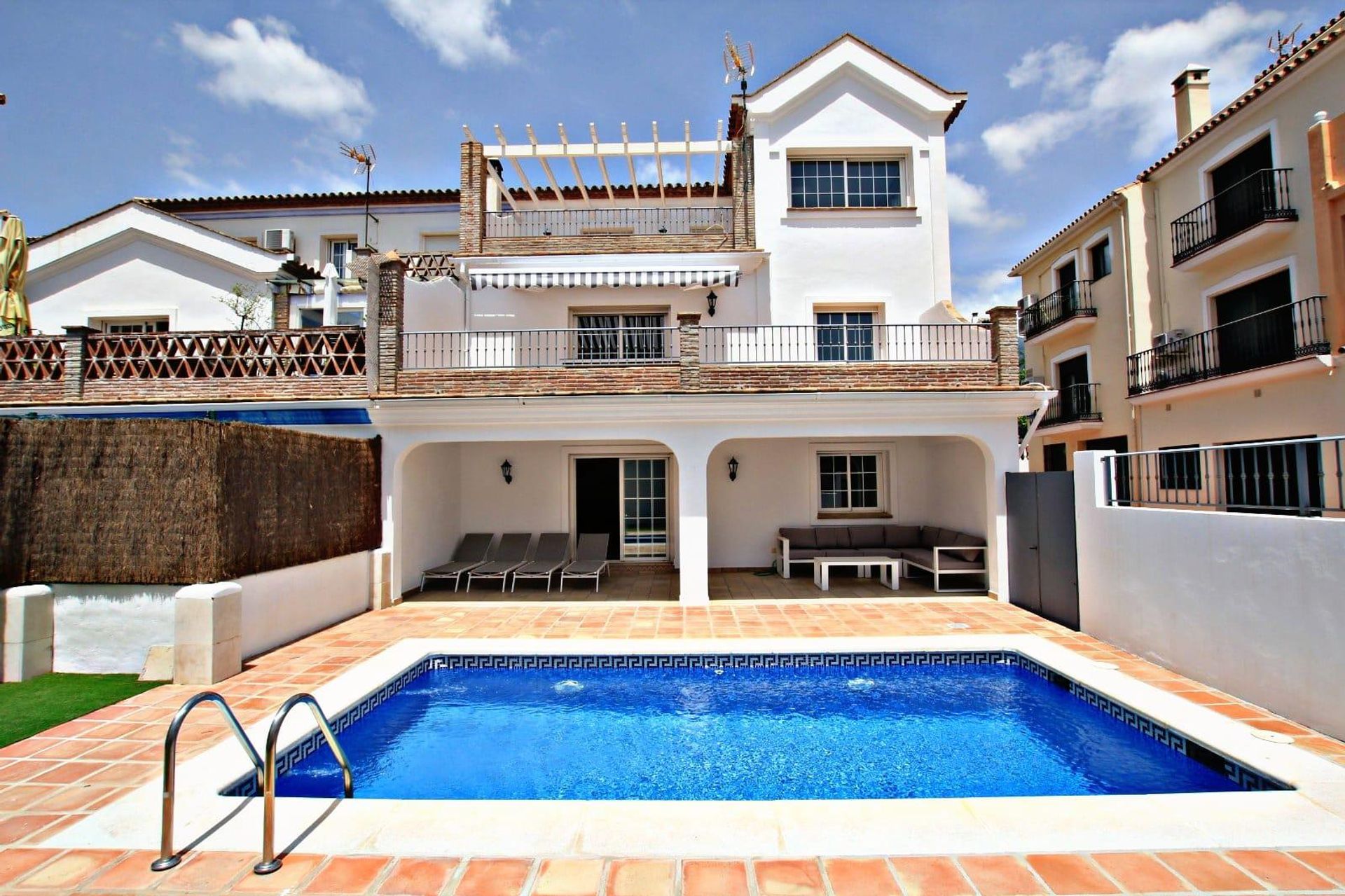 Huis in Benahavís, Andalusia 12047013