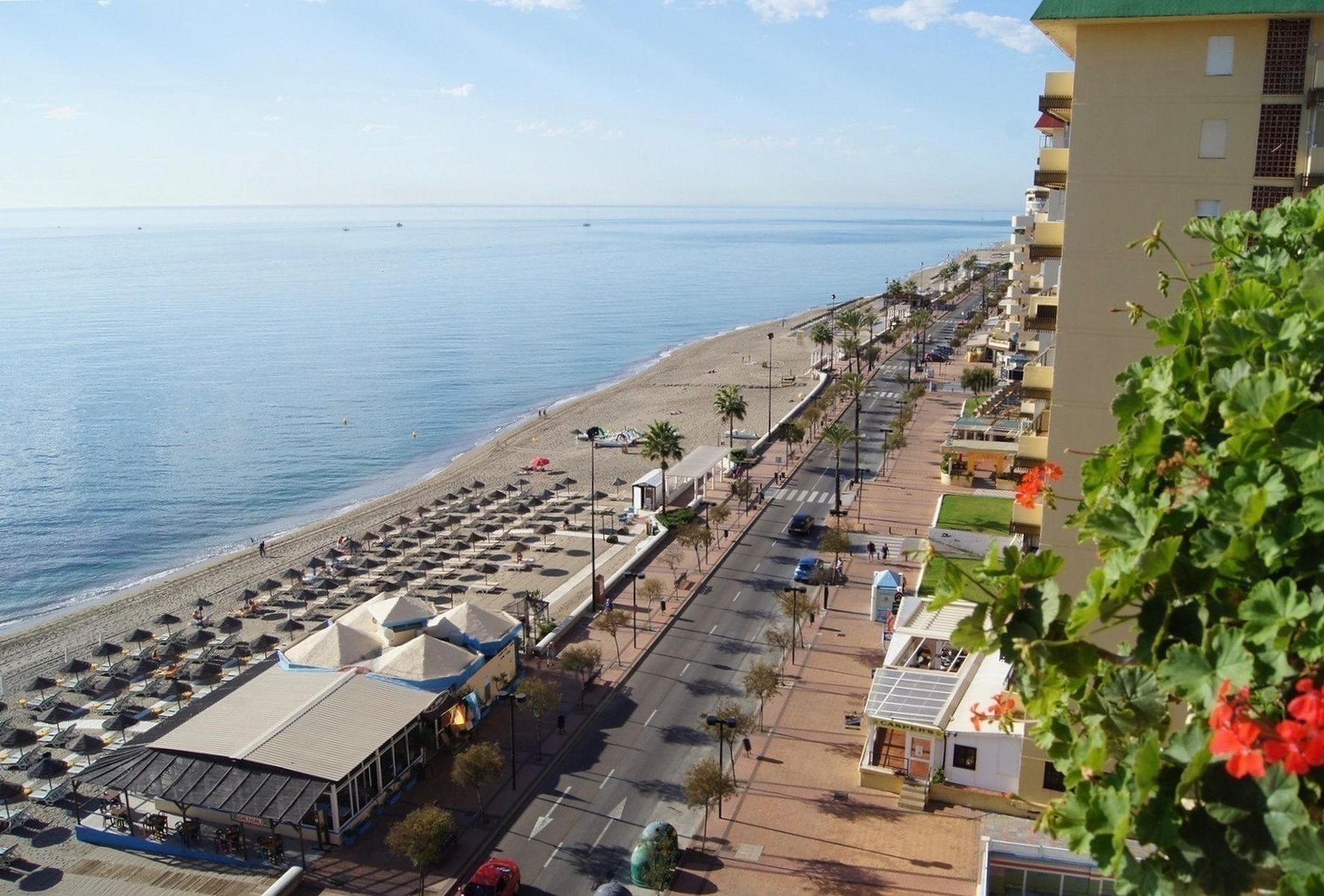 Condominium in Fuengirola, Andalusia 12047027