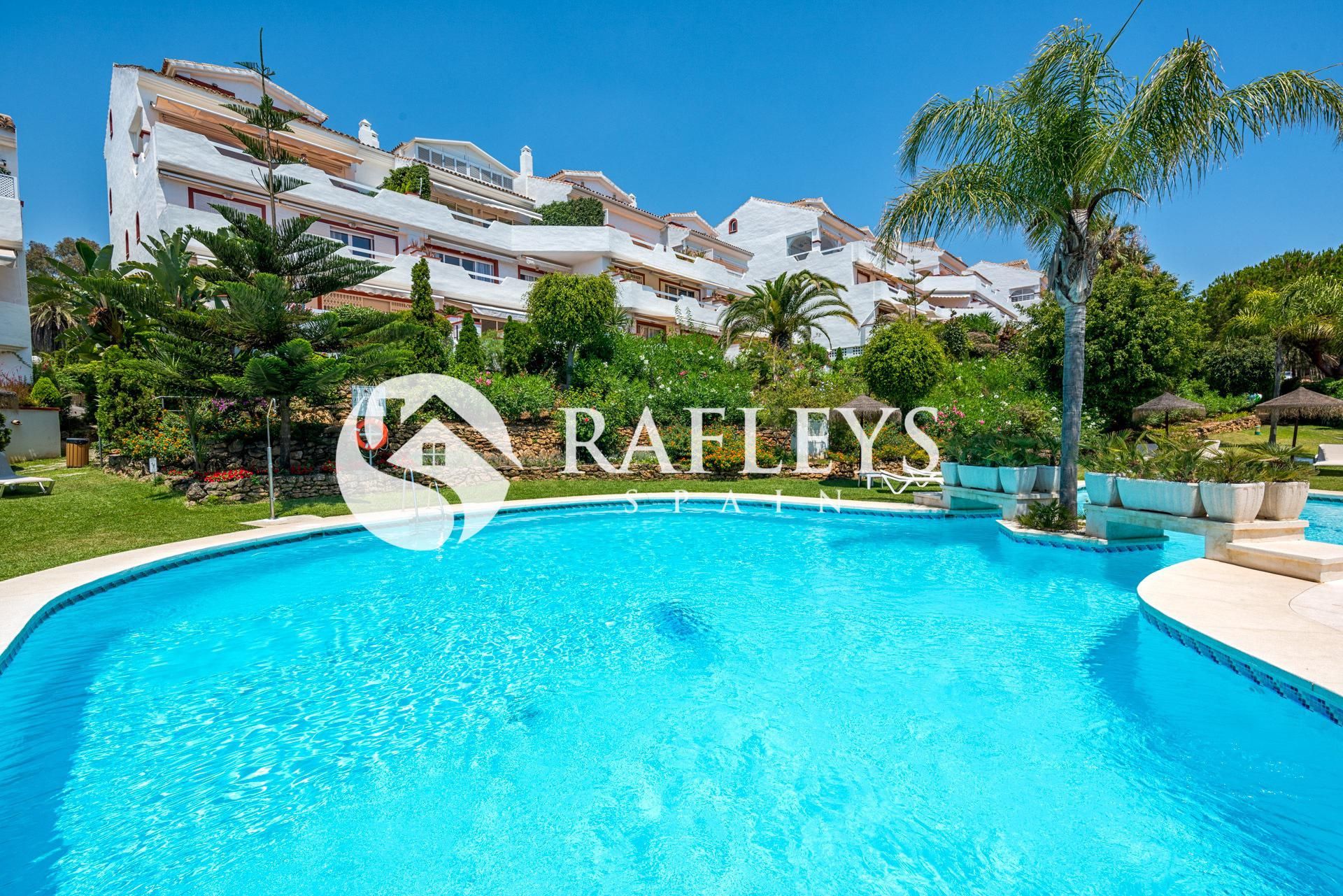 Condominium dans Marbella, Andalusia 12047036