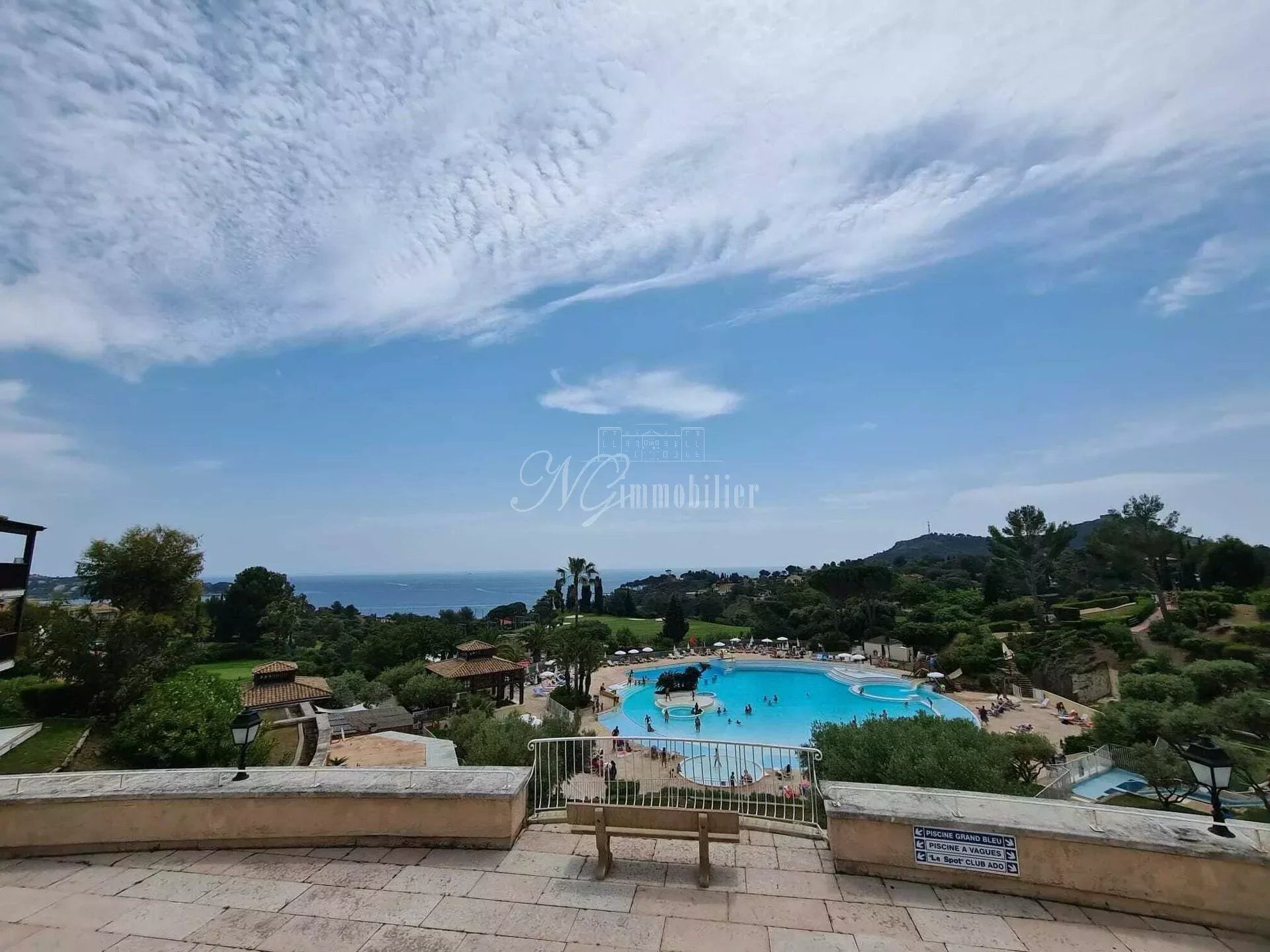 Condominio en Saint-Raphaël, Var 12047718