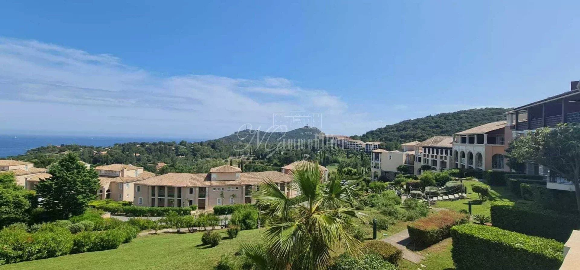 Condominio en Saint-Raphaël, Var 12047718