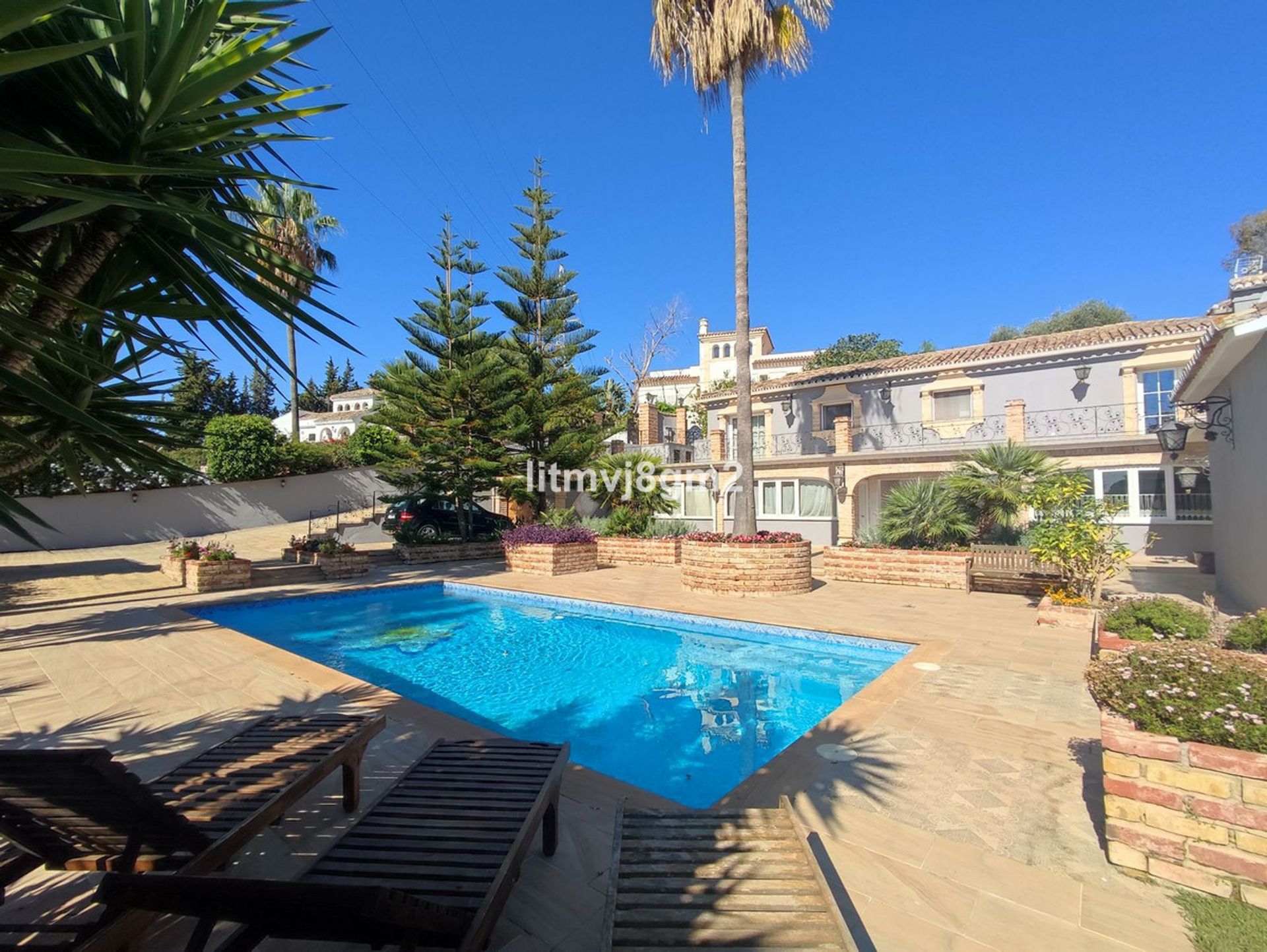 House in Benahavis, Andalusia 12050612