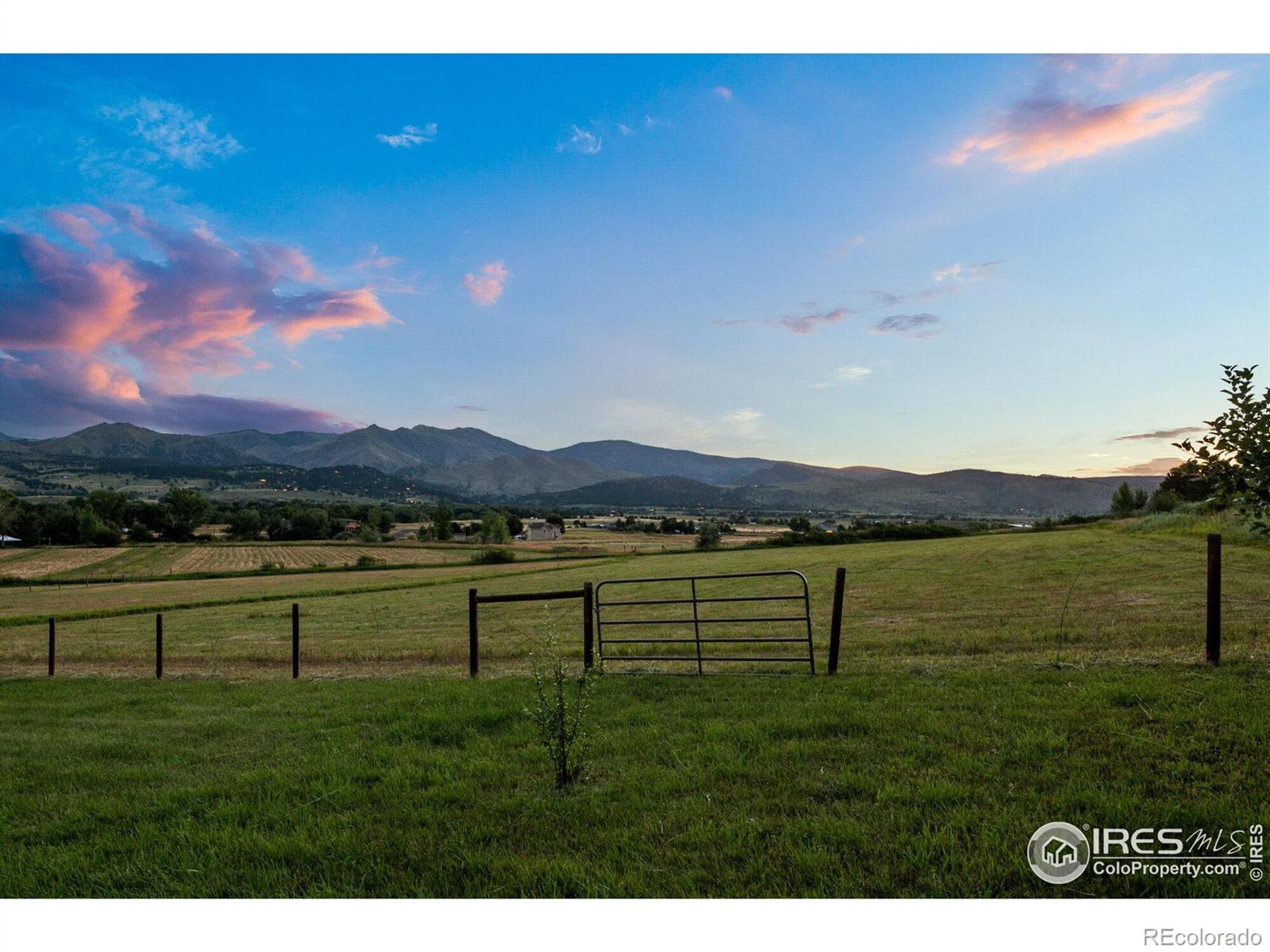 房子 在 Longmont, Colorado 12051634