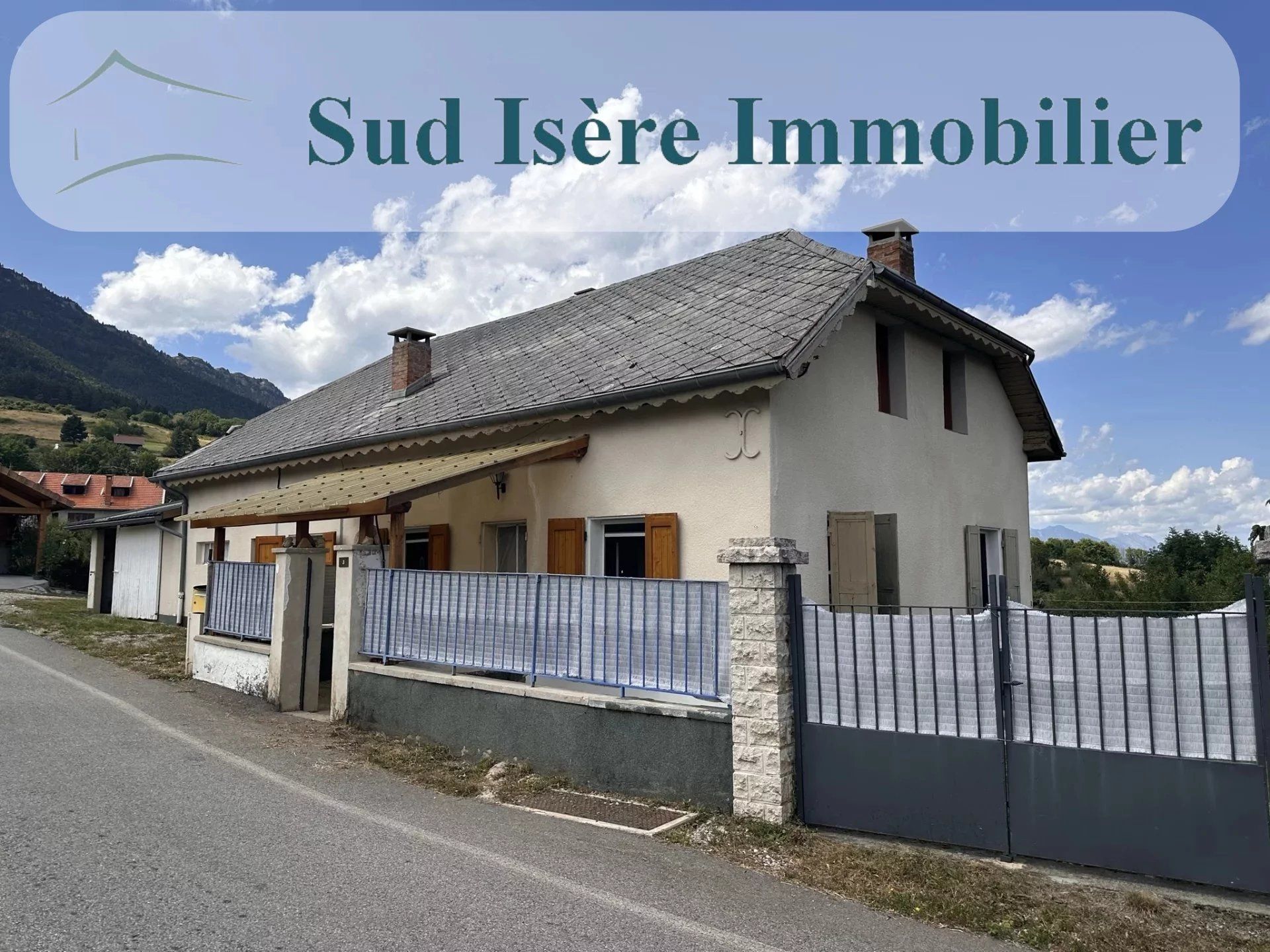 Residential in Le Percy, Isère 12051692