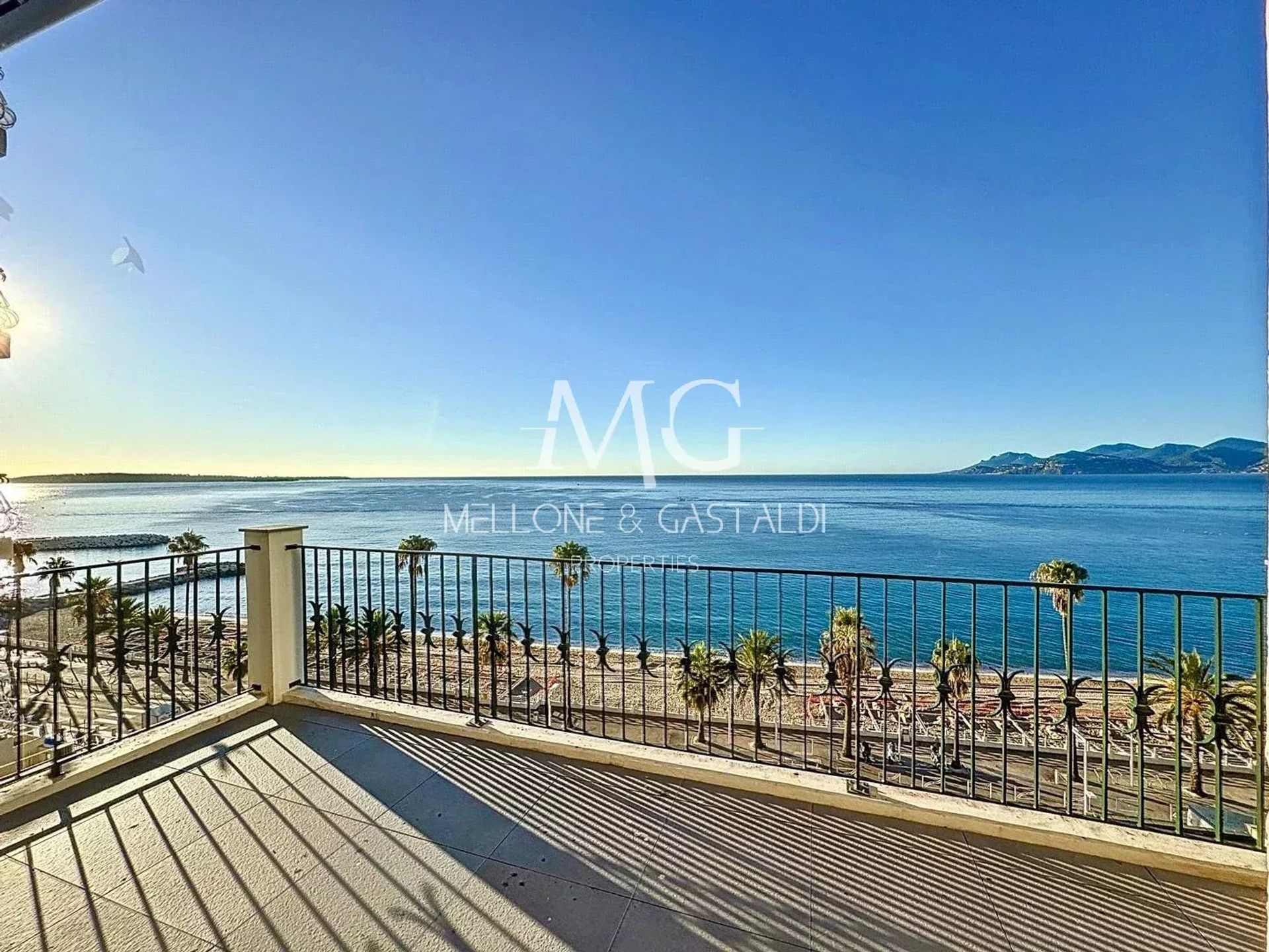 Condominio nel Cannes, Provenza-Alpi-Costa Azzurra 12051796