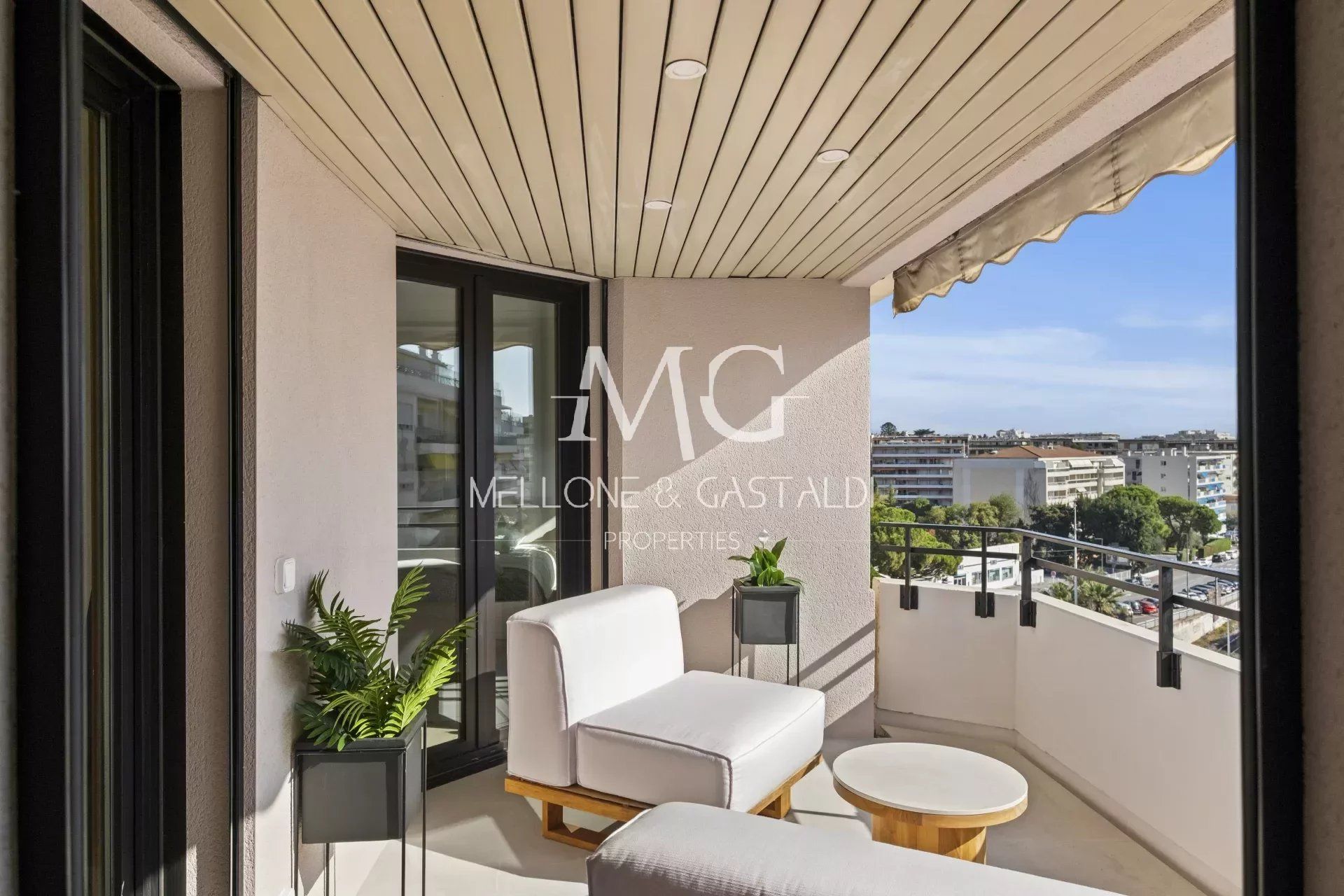 Condominio nel Cannes, Provenza-Alpi-Costa Azzurra 12051823