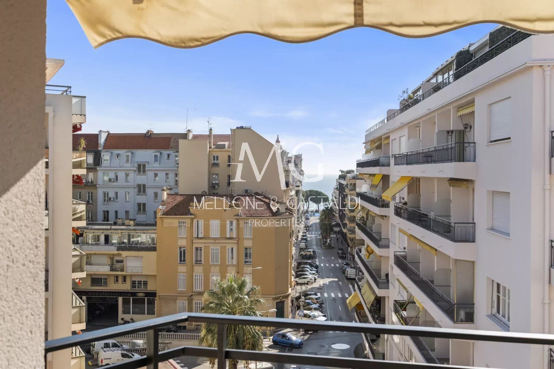 Condominio nel Cannes, Provenza-Alpi-Costa Azzurra 12051823