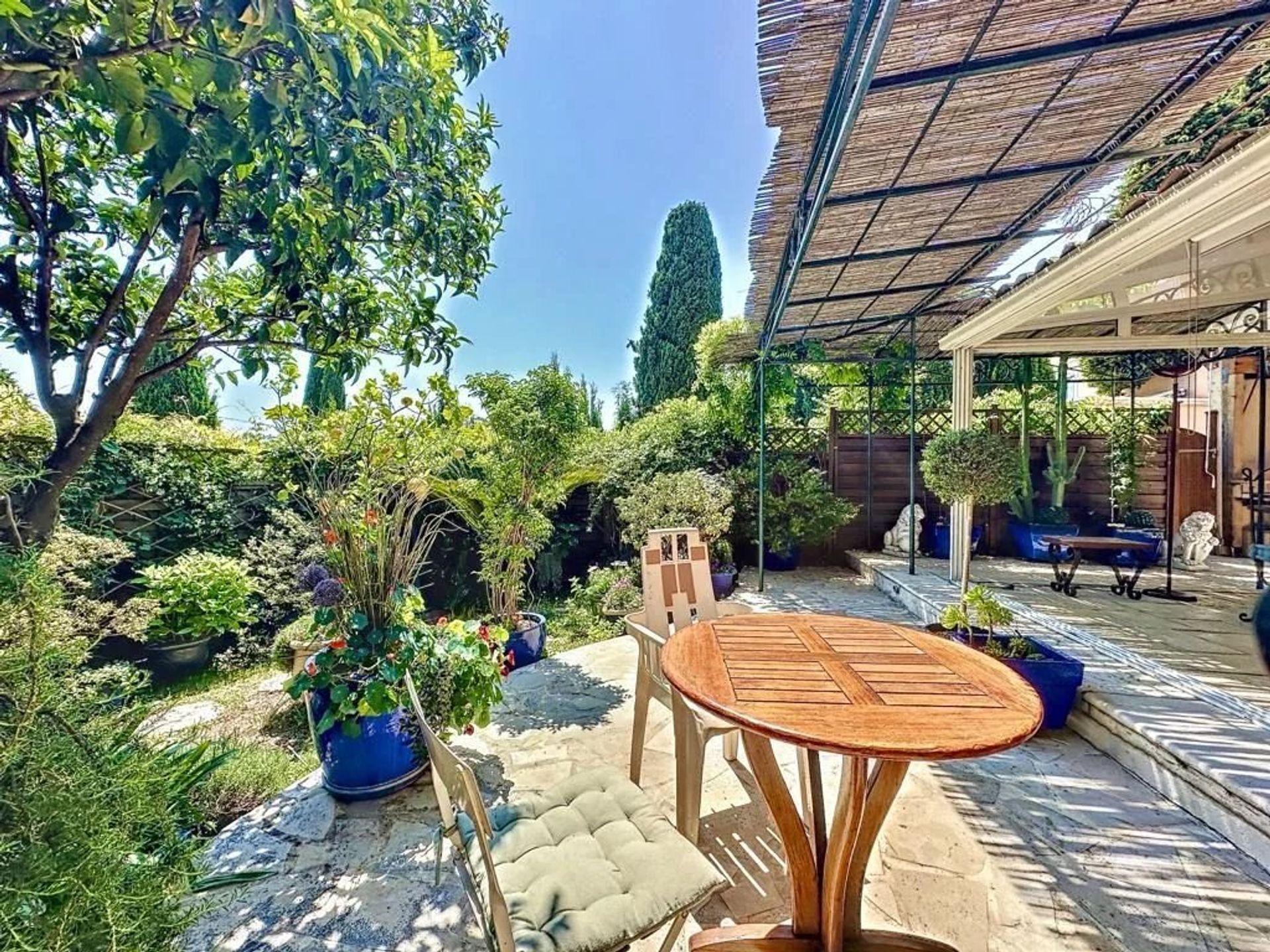 Haus im Mougins, Provence-Alpes-Côte d'Azur 12051824