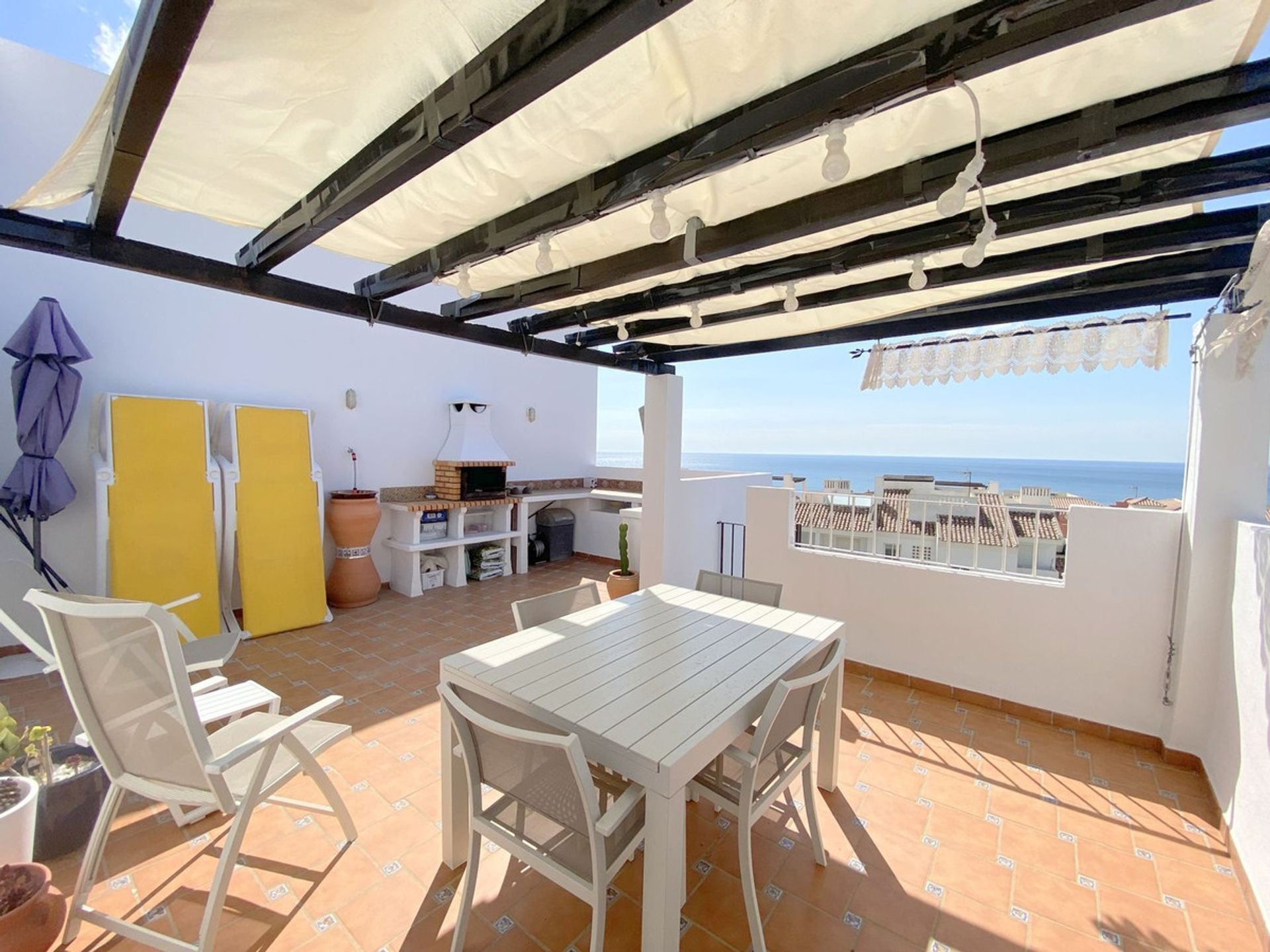 Huis in Puerto de la Duquesa, Andalusia 12057410