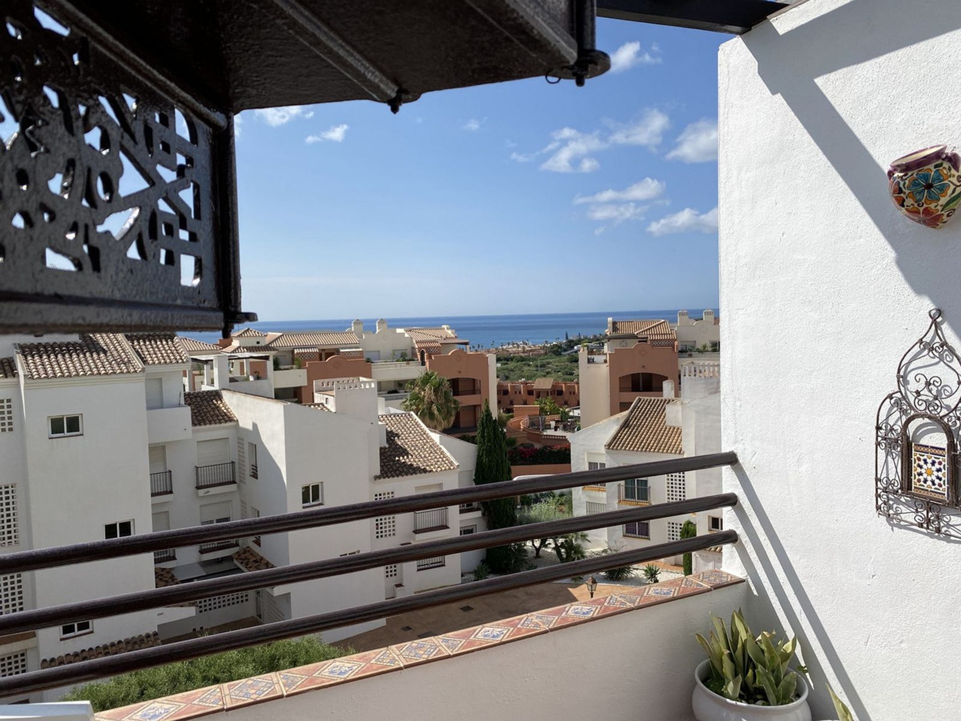 casa en Puerto de la Duquesa, Andalusia 12057410