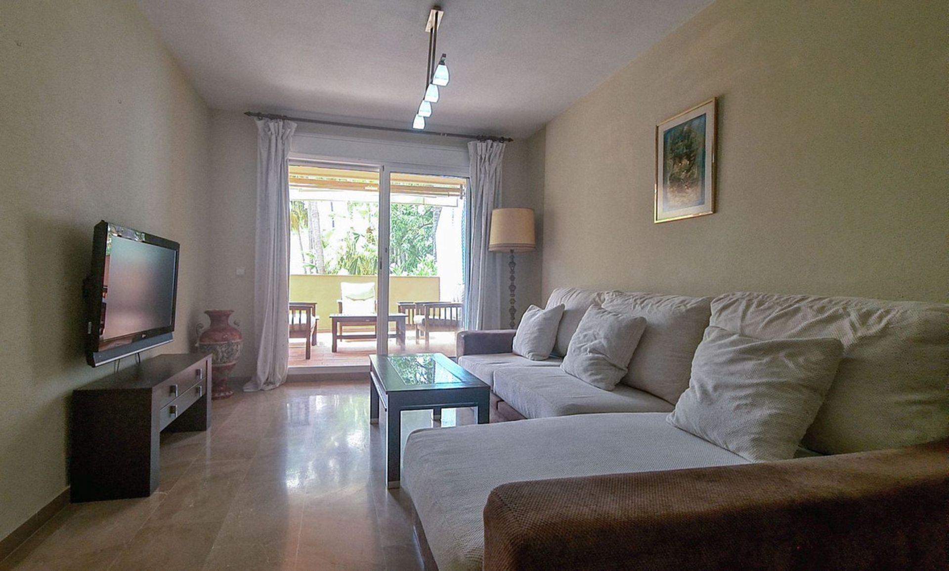 Condominium in Casares, Andalusia 12057452