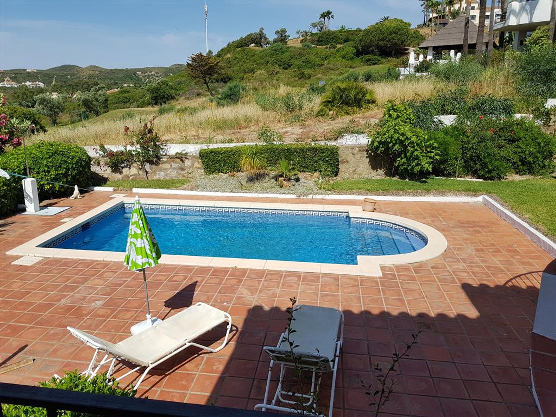 rumah dalam Puerto de la Duquesa, Andalusia 12057483