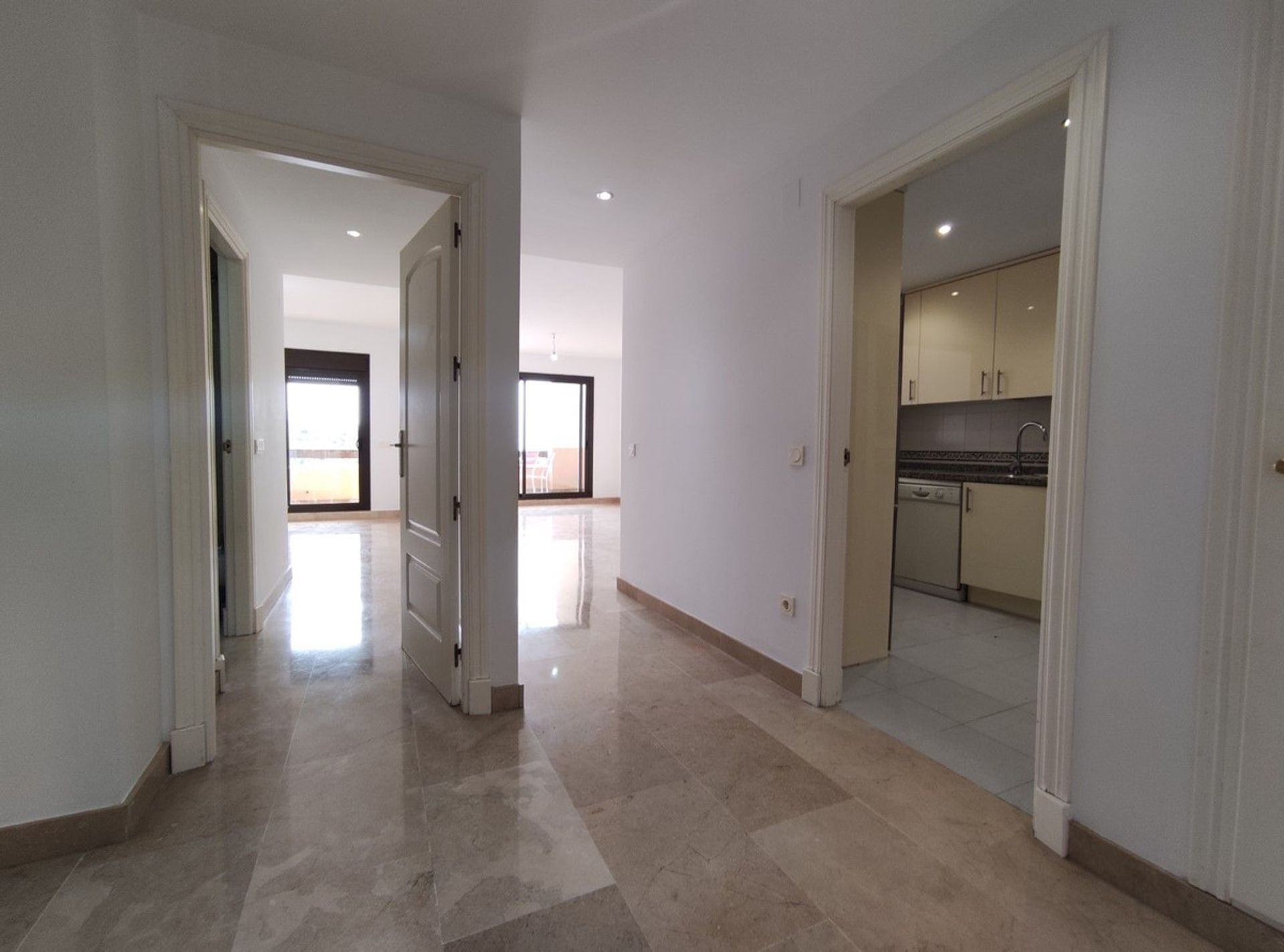 Condominium in Castillo de Sabinillas, Andalusia 12057492