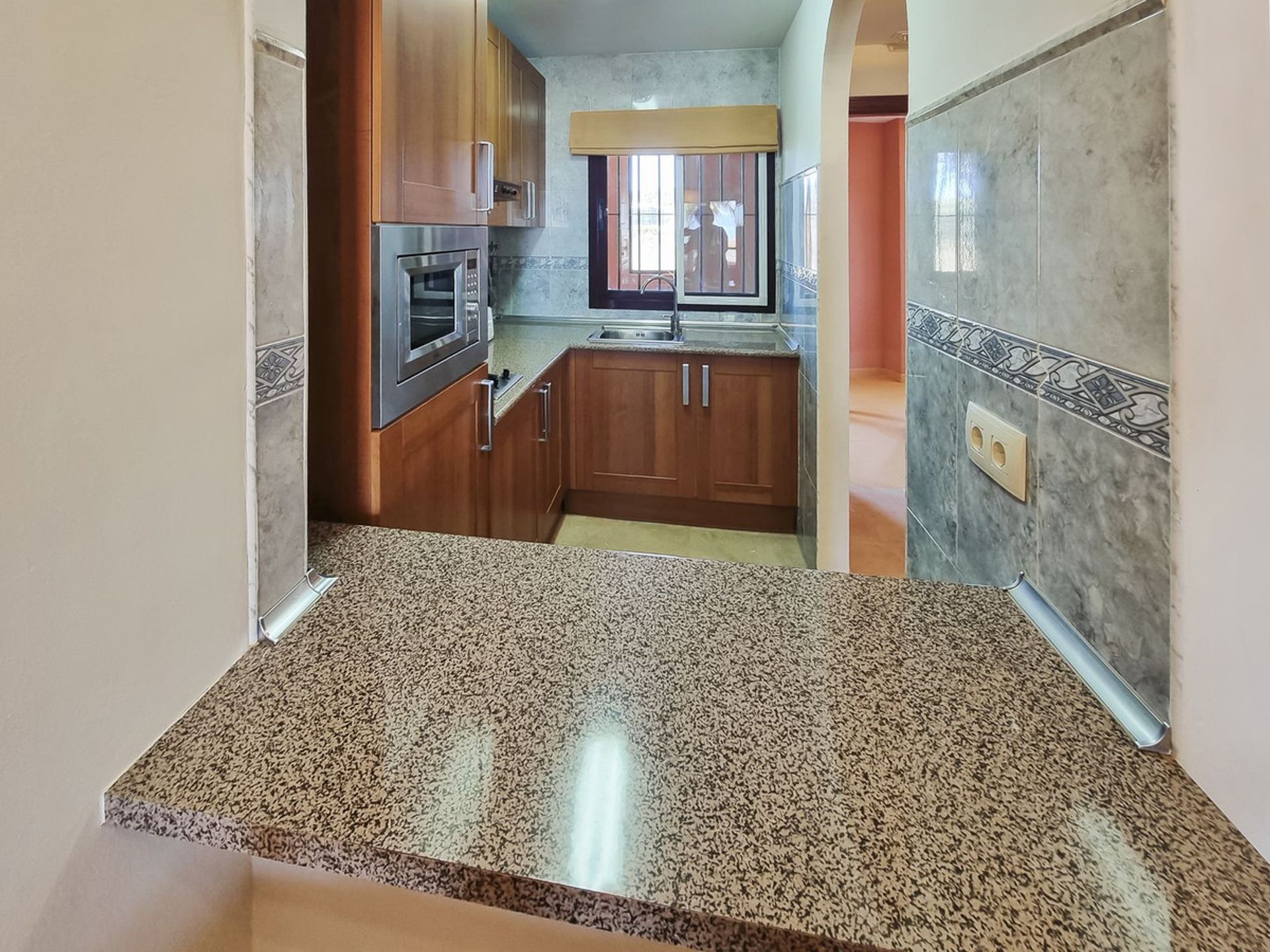 Condominio nel Puerto de la Duquesa, Andalusia 12057502