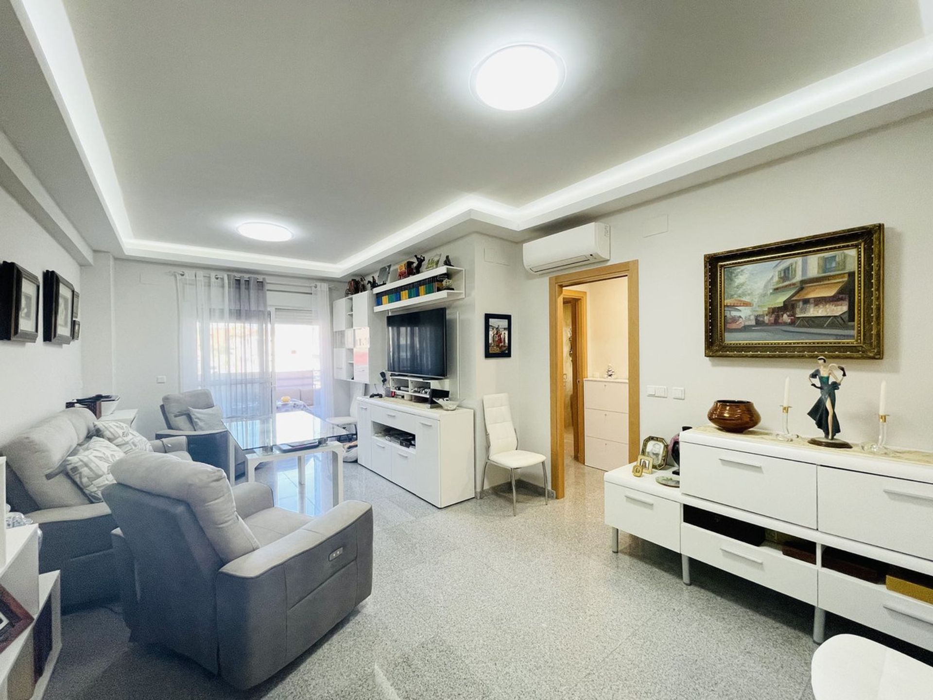 Condominium in San Luis de Sabinillas, Andalusië 12057748