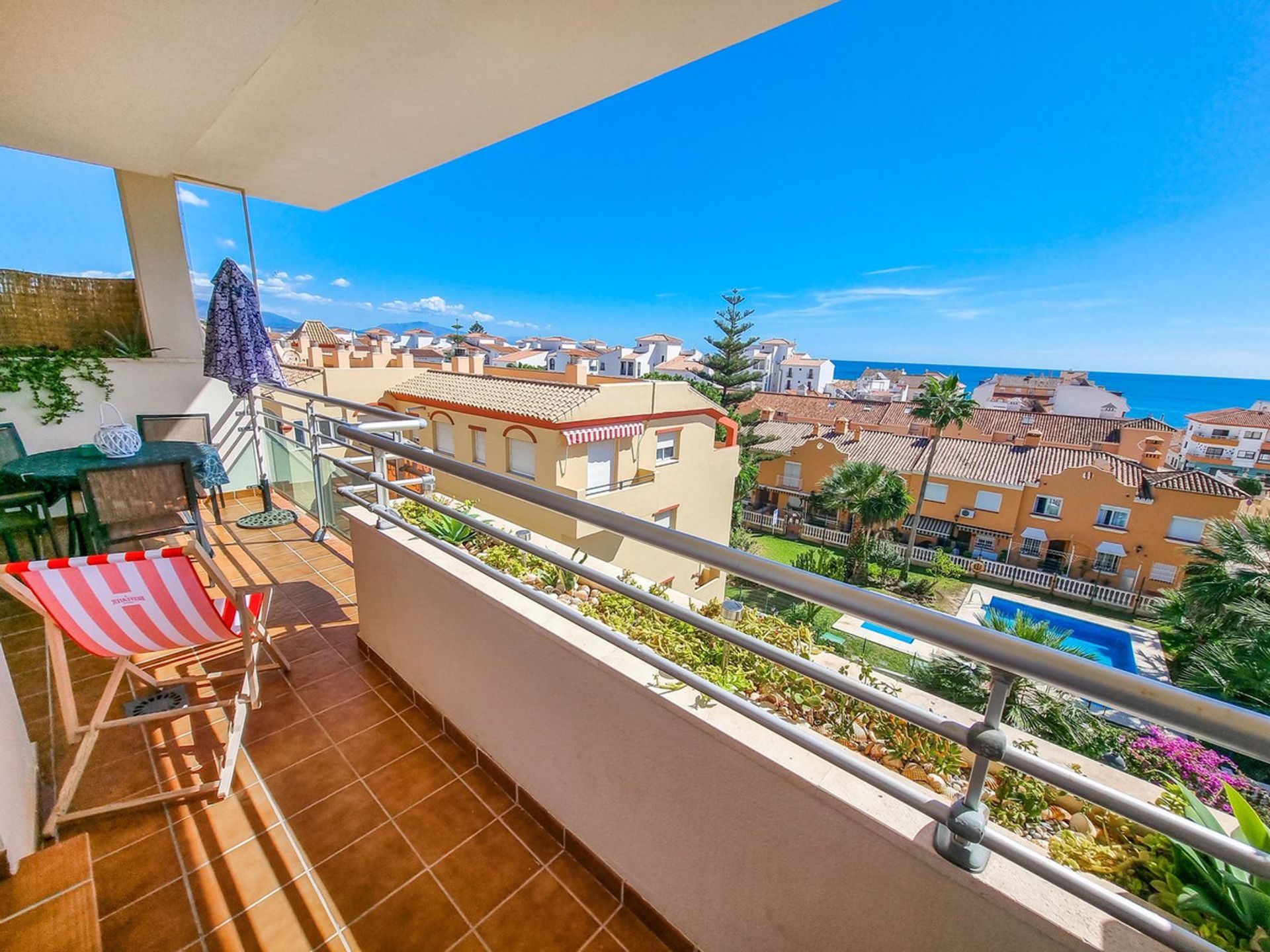 Condominium in San Luis de Sabinillas, Andalusië 12057779