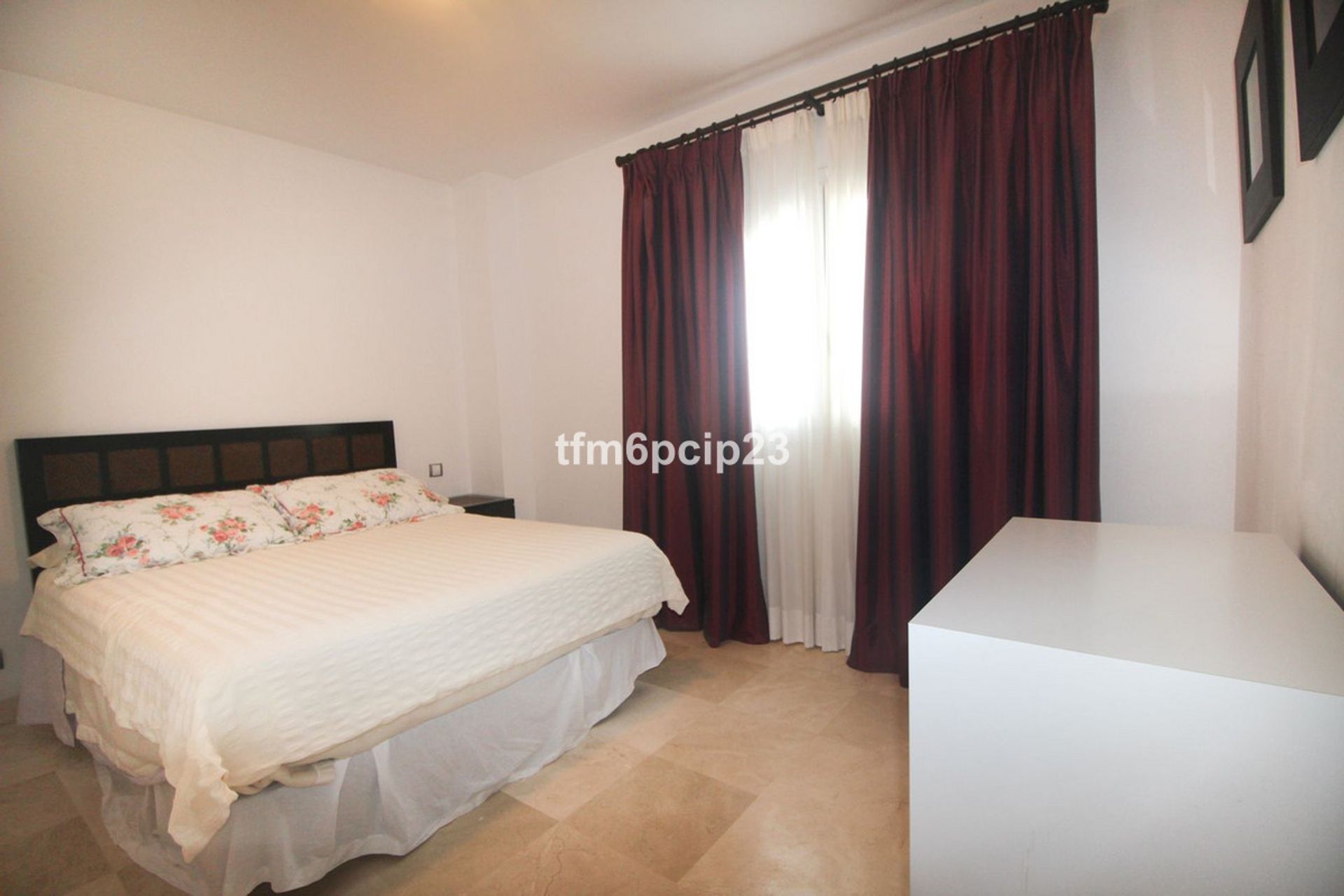 Condominium in San Luis de Sabinillas, Andalusia 12057810