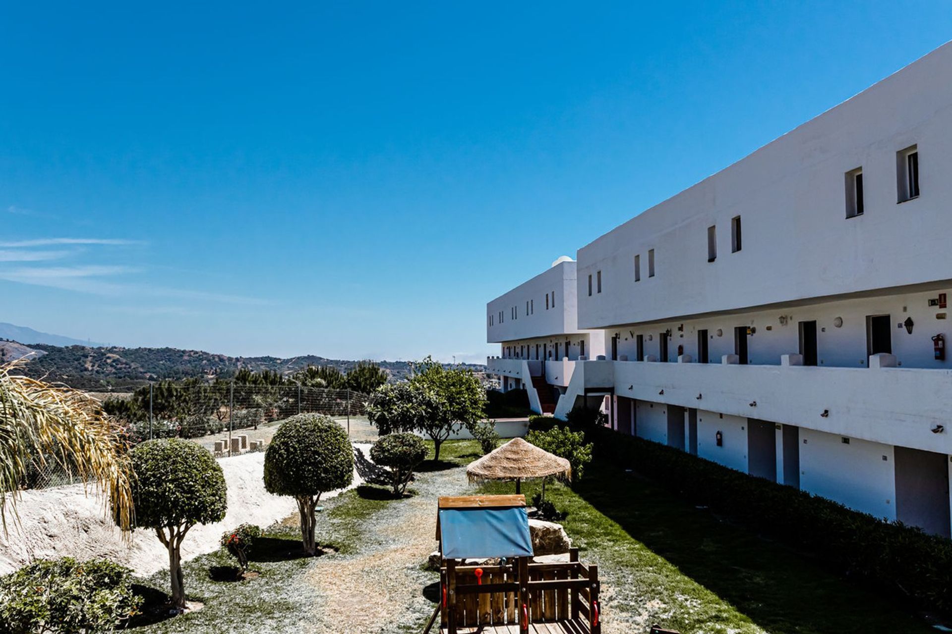 Condominium dans Estepona, Andalucía 12057857