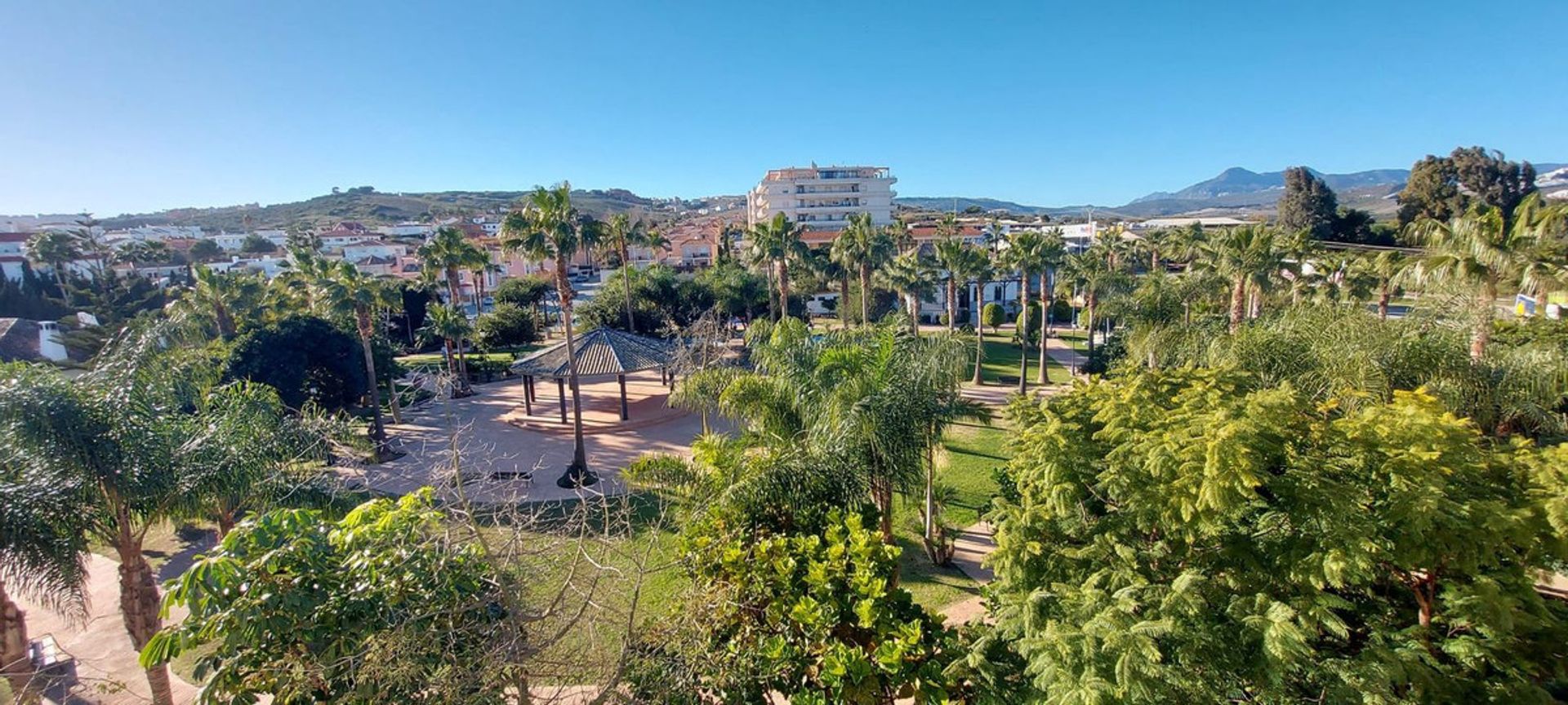 Condominio en San Luis de Sabinillas, Andalusia 12057951