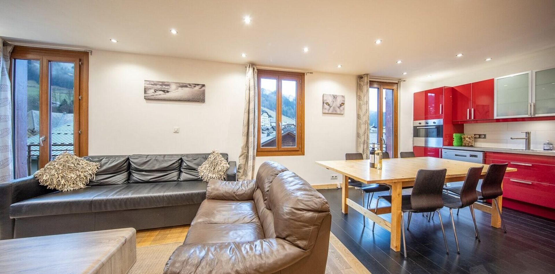 Condominium in Morzine, Auvergne-Rhone-Alpes 12059688