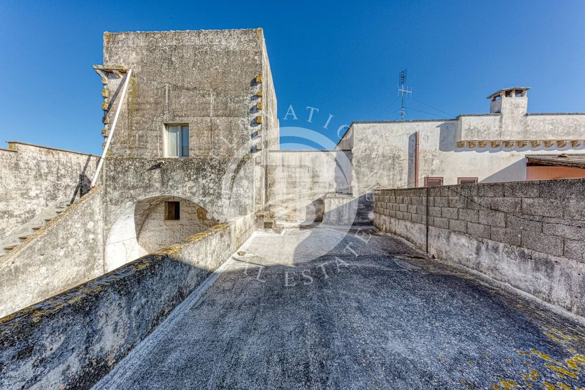 Hus i Salve, Lecce 12060042