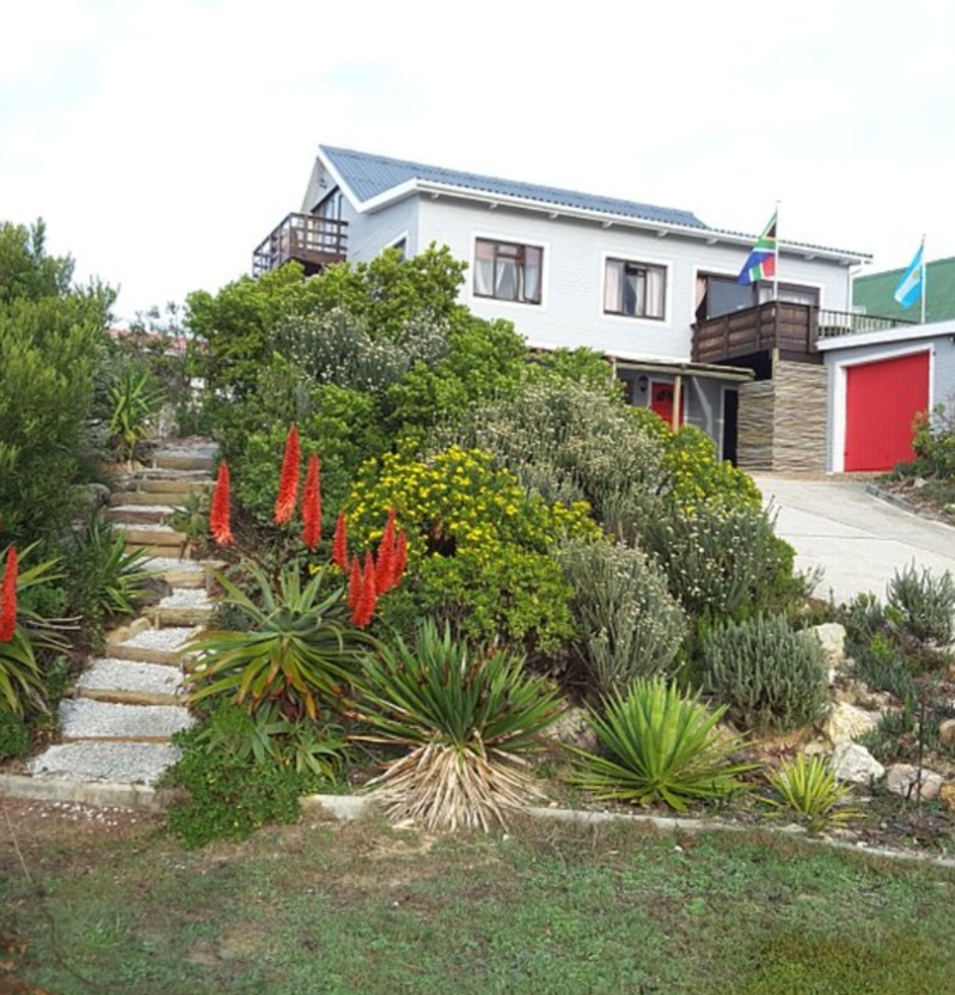 Casa nel Spiaggia Perla, 22 Puren Way 12060086