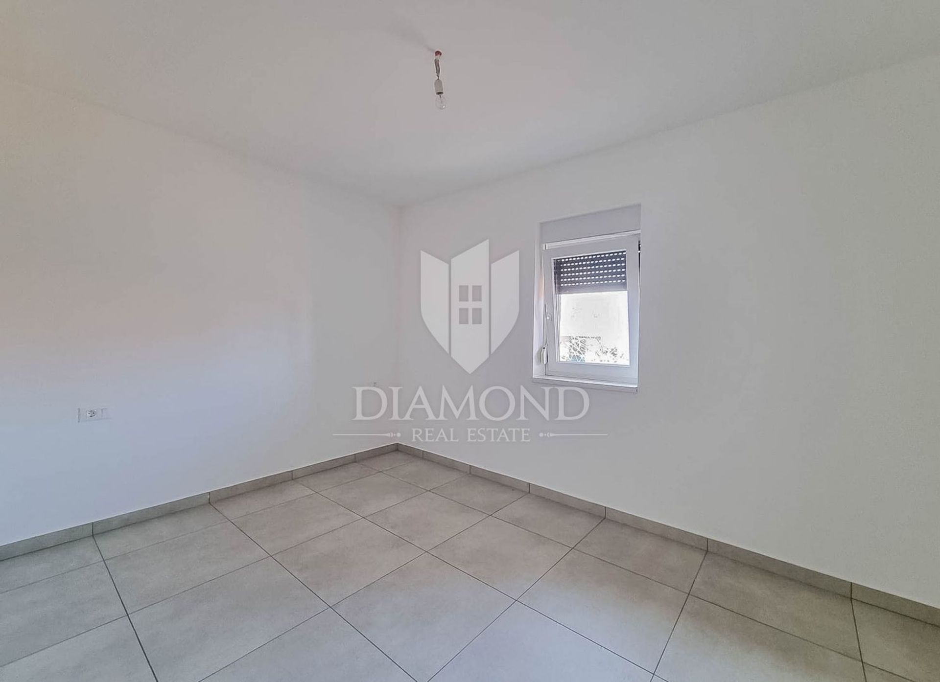 Condominium in Umag, Istria County 12060674