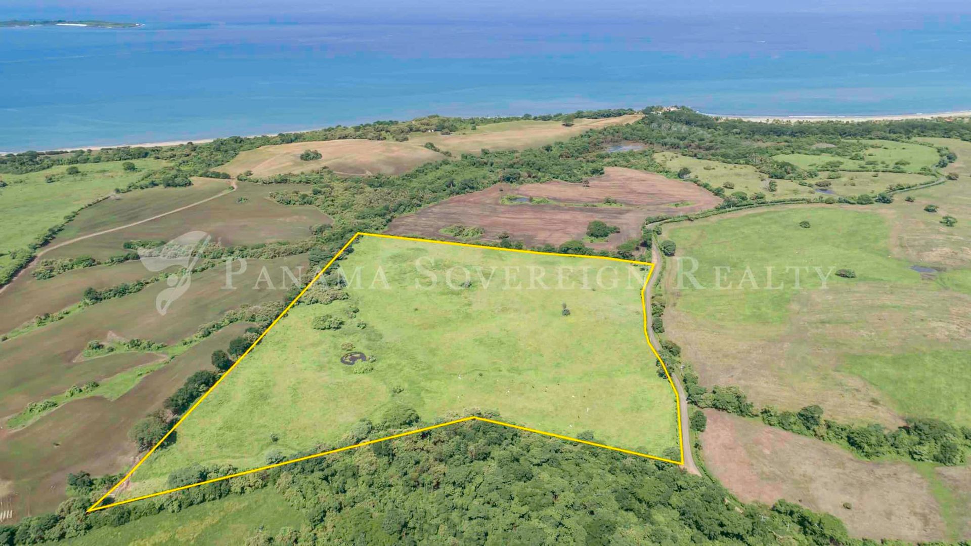 Land in , Provincia de Los Santos 12061473