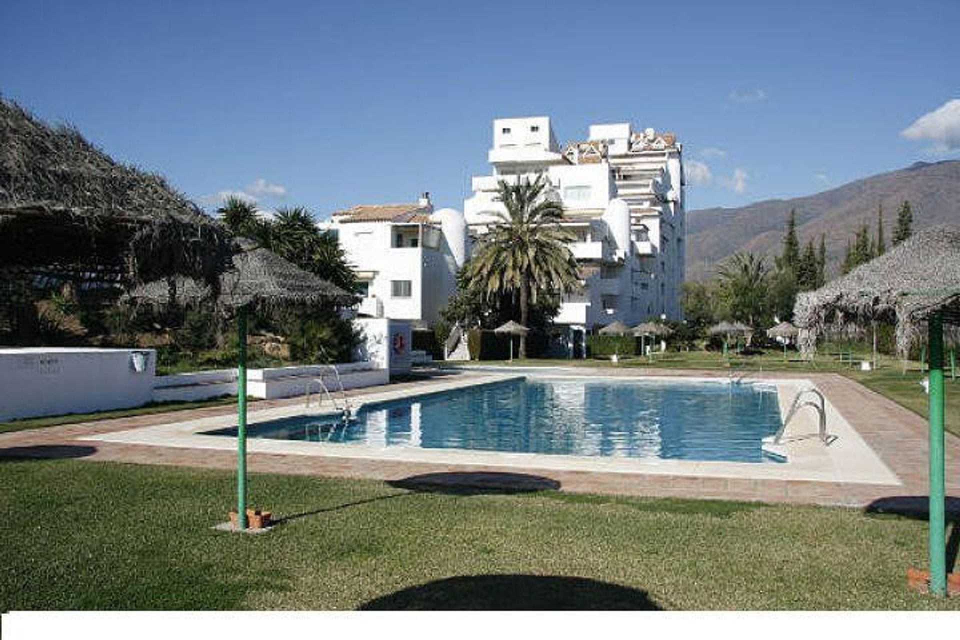 Condominio en Estepona, Andalucía 12063891