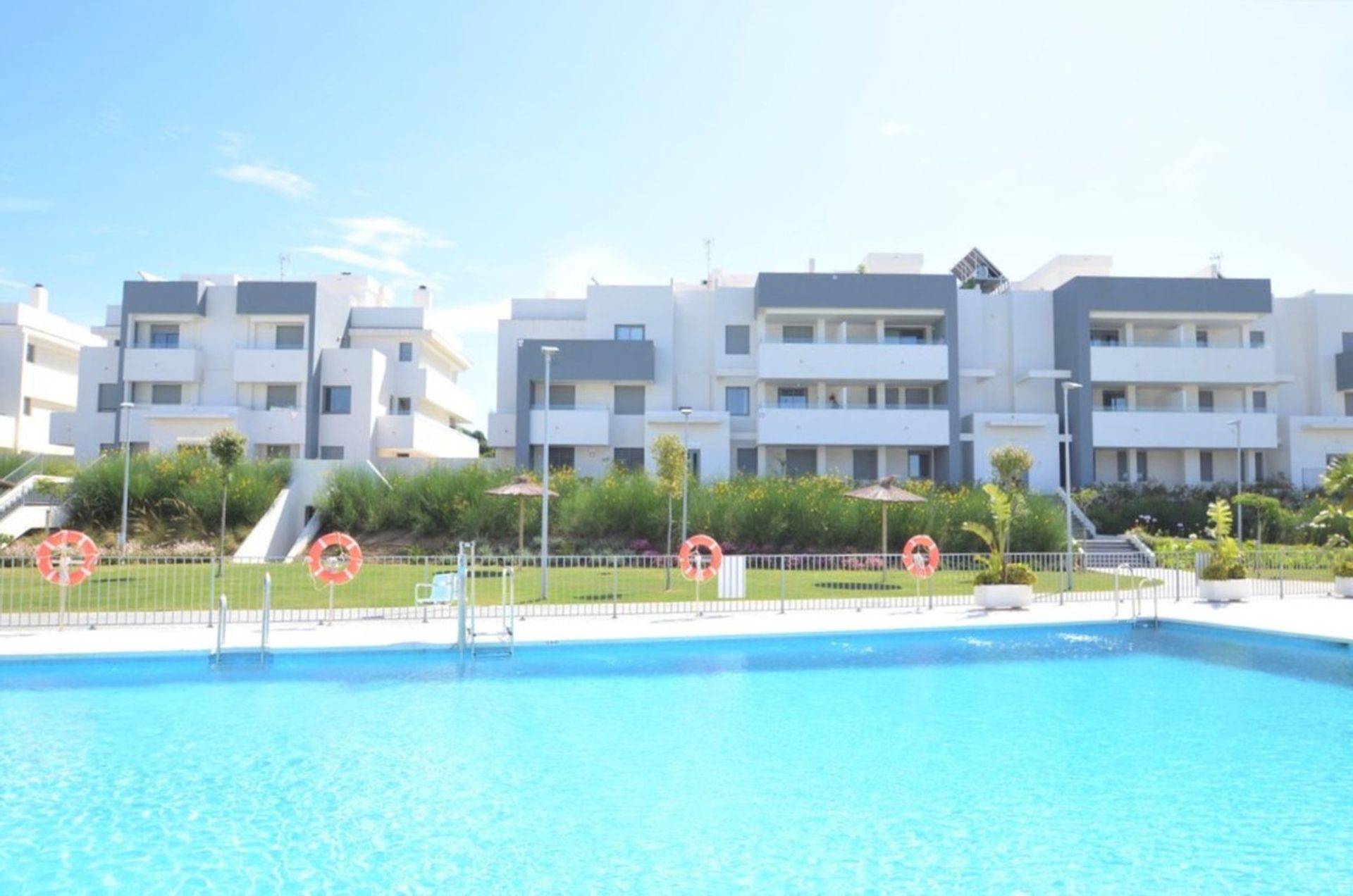 Condominium in Estepona, Andalusia 12064611