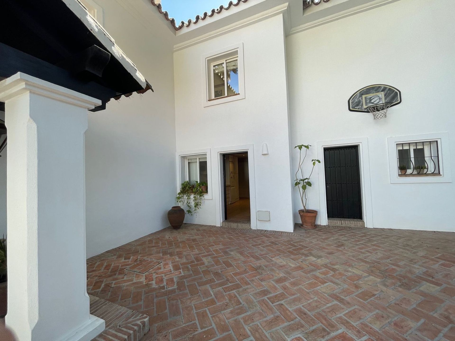 House in Marbella, Andalucía 12065035