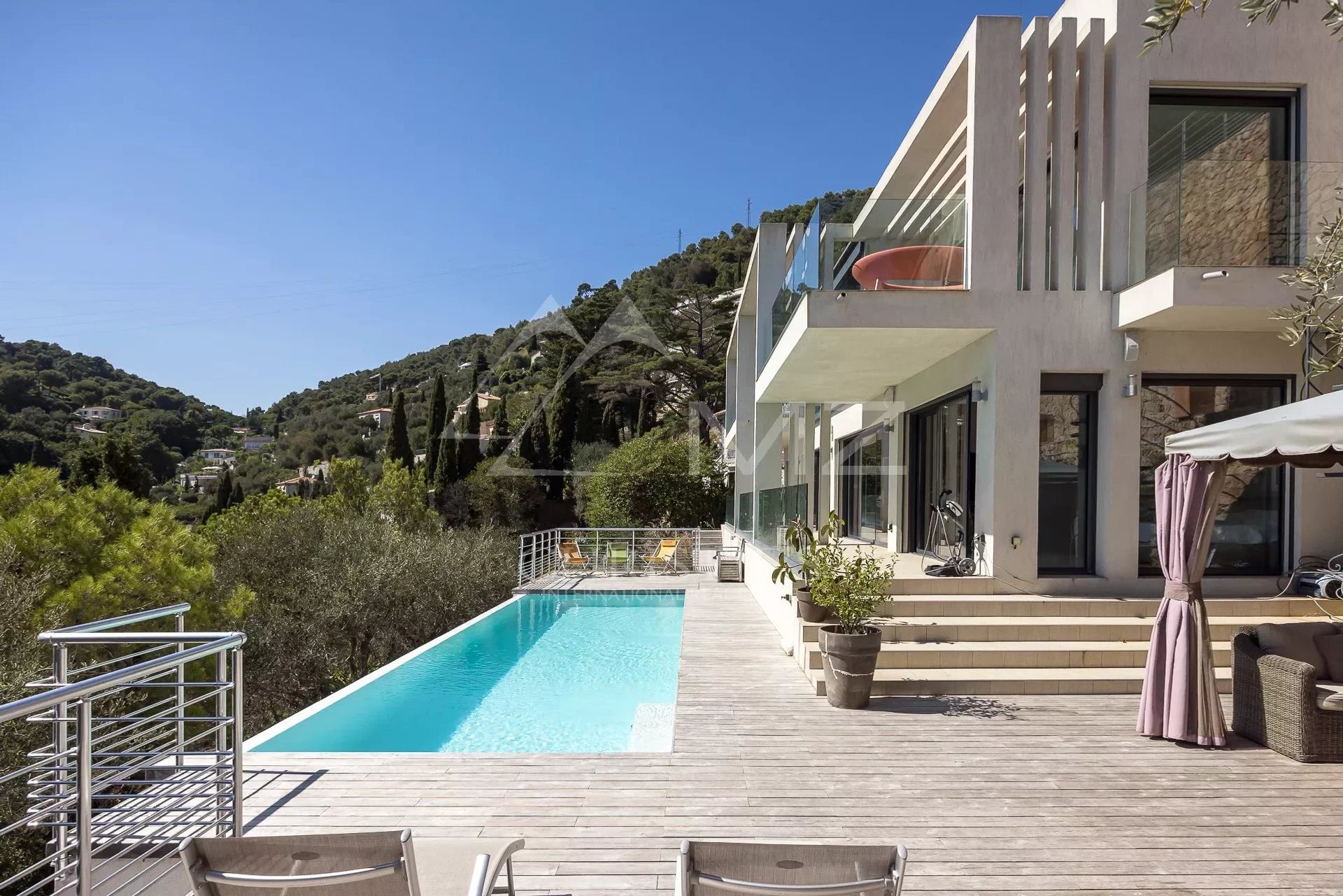 Hus i Villefranche-sur-Mer, Provence-Alpes-Cote d'Azur 12066299