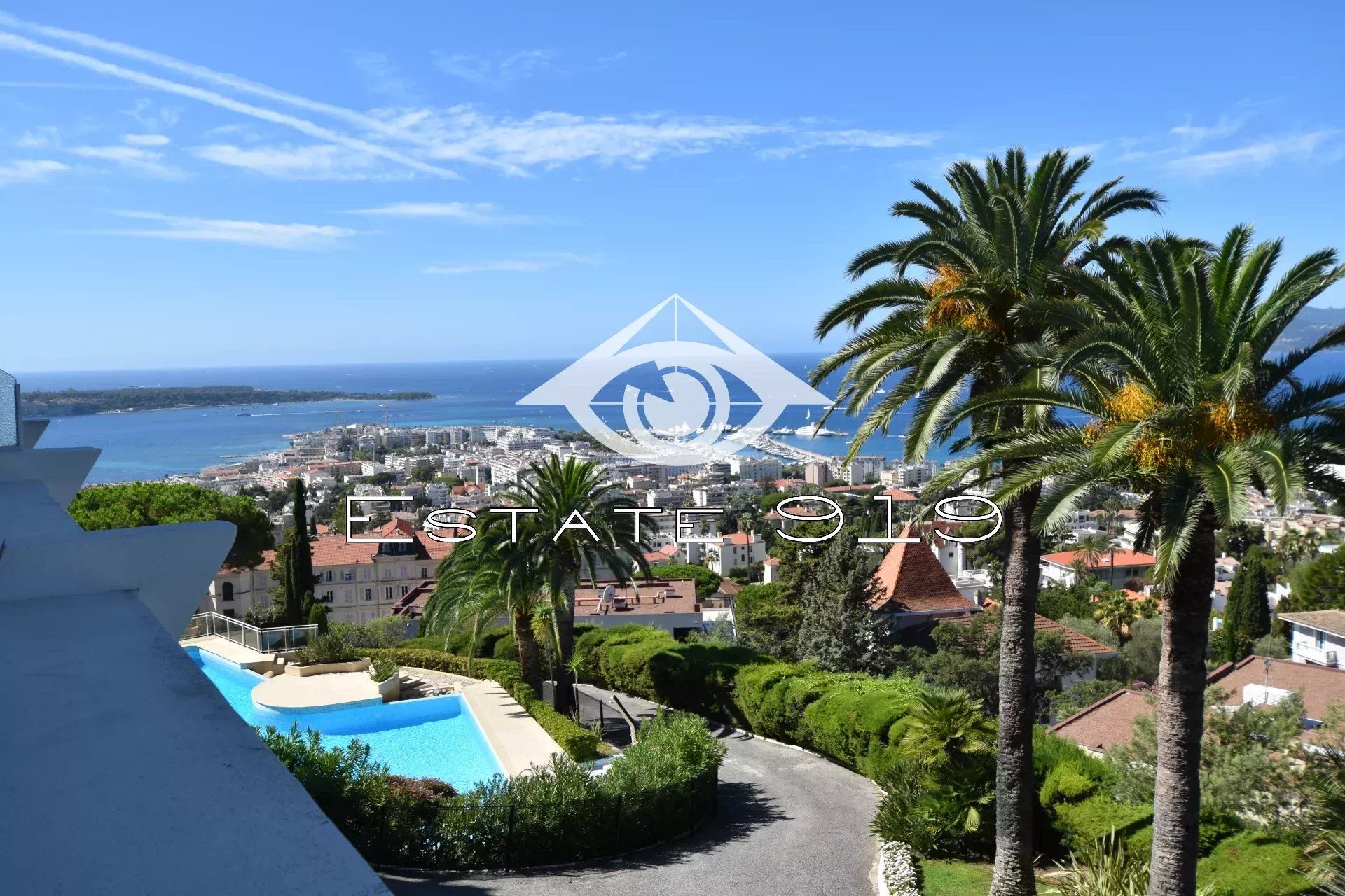 Residencial en Cannes, Alpes-Maritimes 12066316