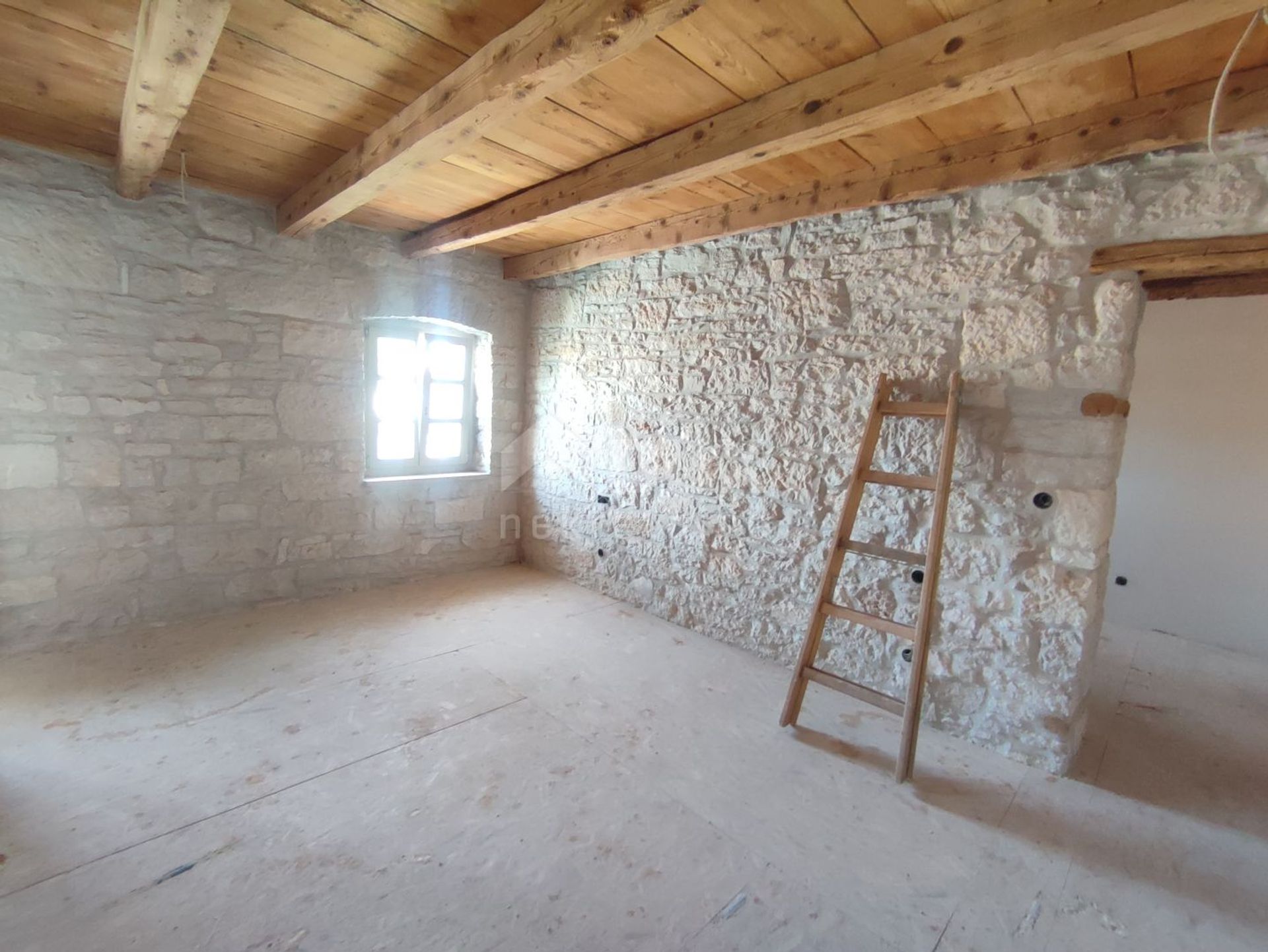 Hus i Kaštelir, Istria County 12066633