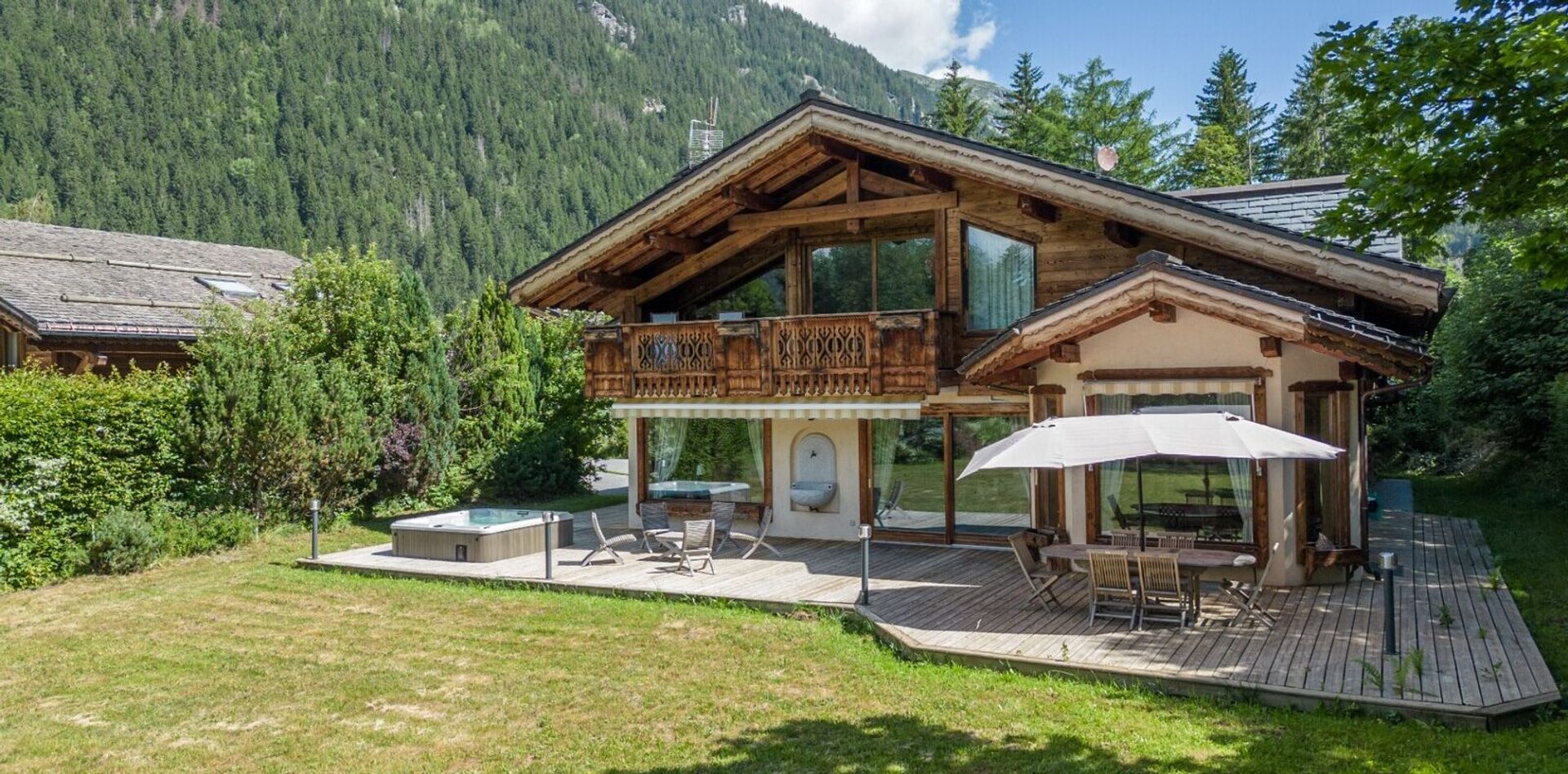 Casa nel Chamonix-Mont-Blanc, Alvernia-Rodano-Alpi 12069581