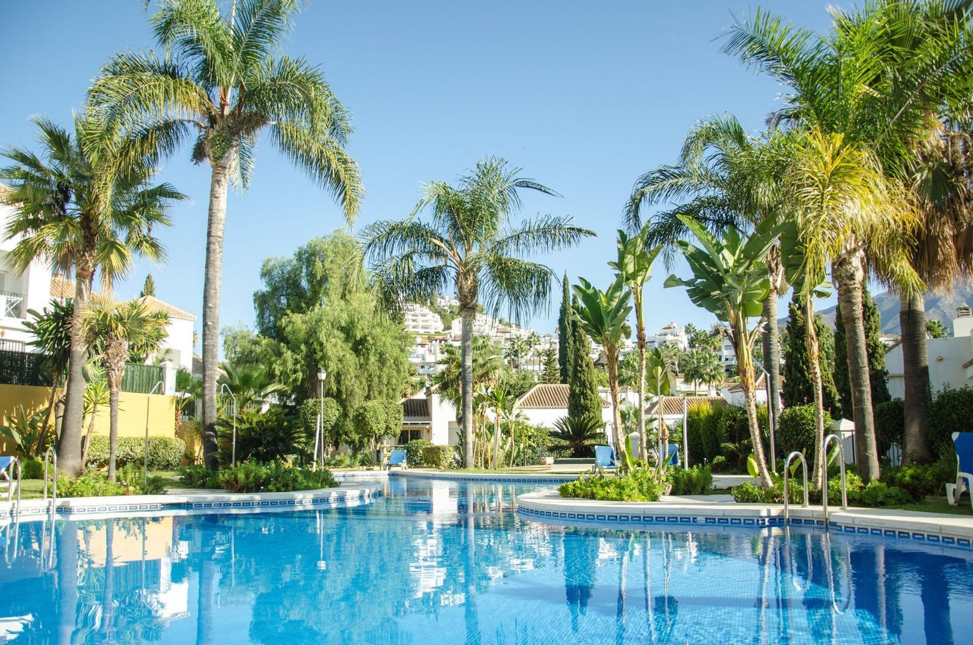 House in La Puebla de Cazalla, Andalucía 12071397